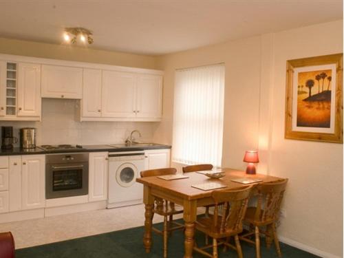Douglas Vacations - Arrandale House - Property Image 2