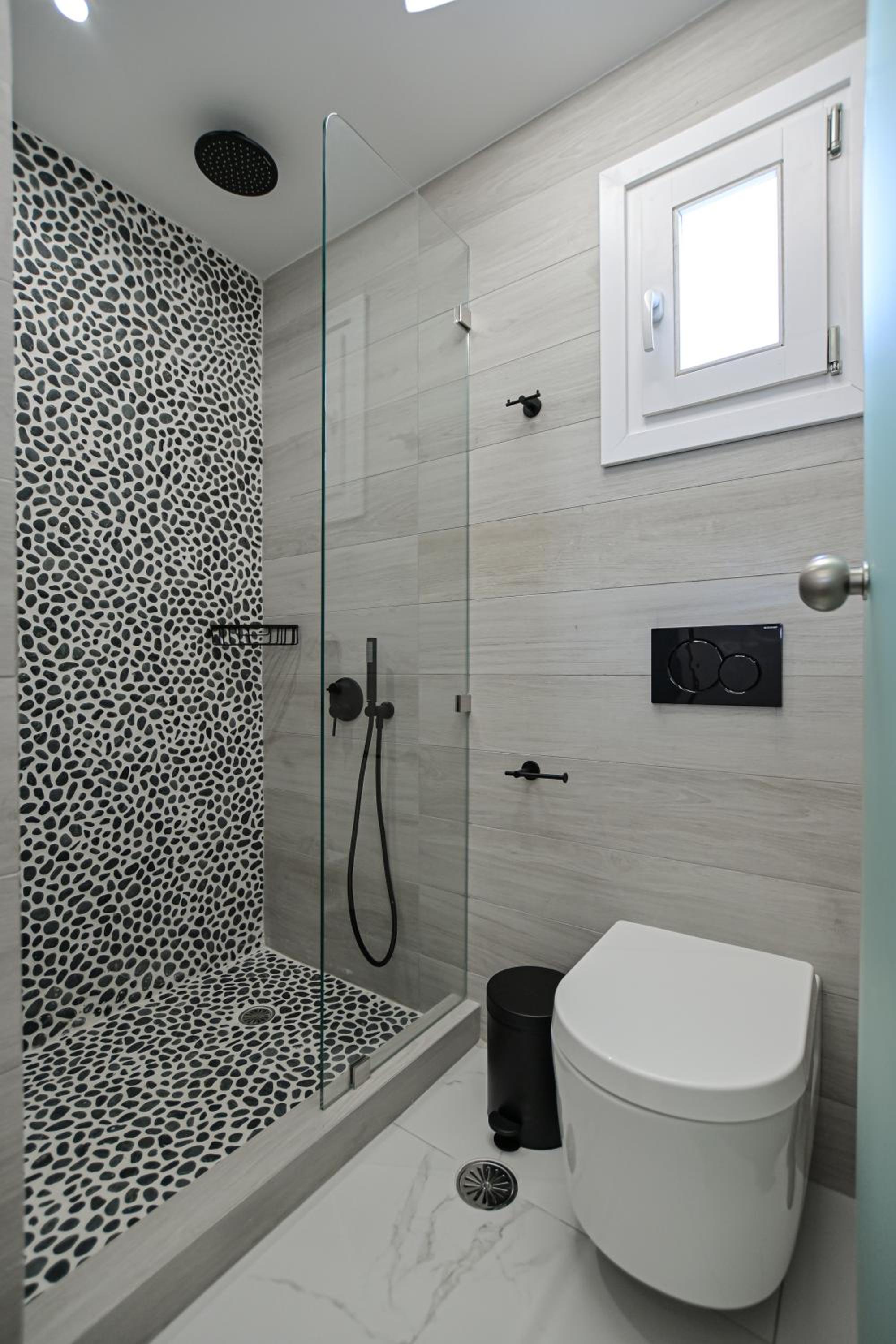 Alykes Studios & Suites