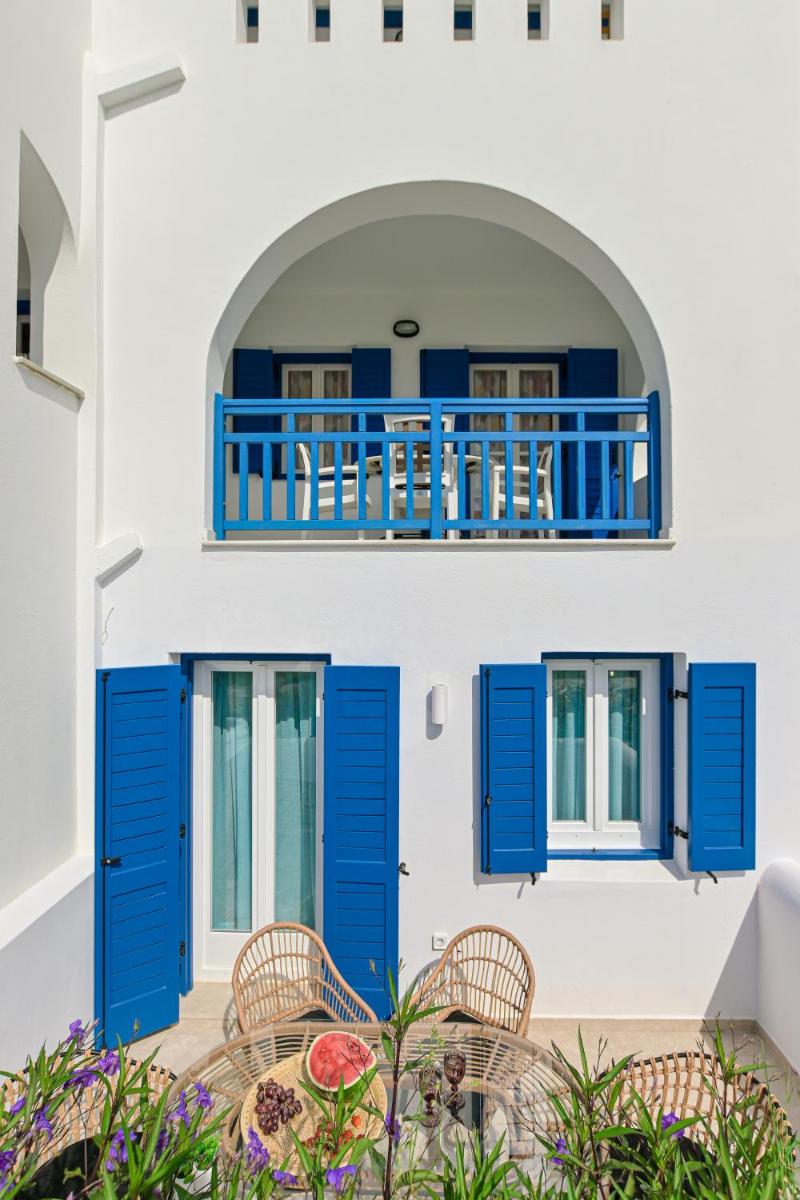 Alykes Studios & Suites