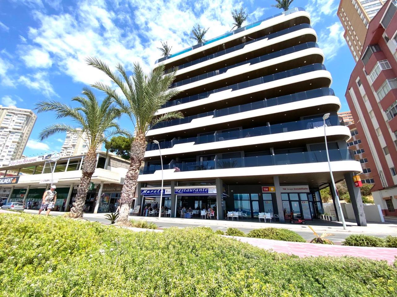Hotel Exclusive Apartments on the first line of Benidorm Sol y Mar - Image 1