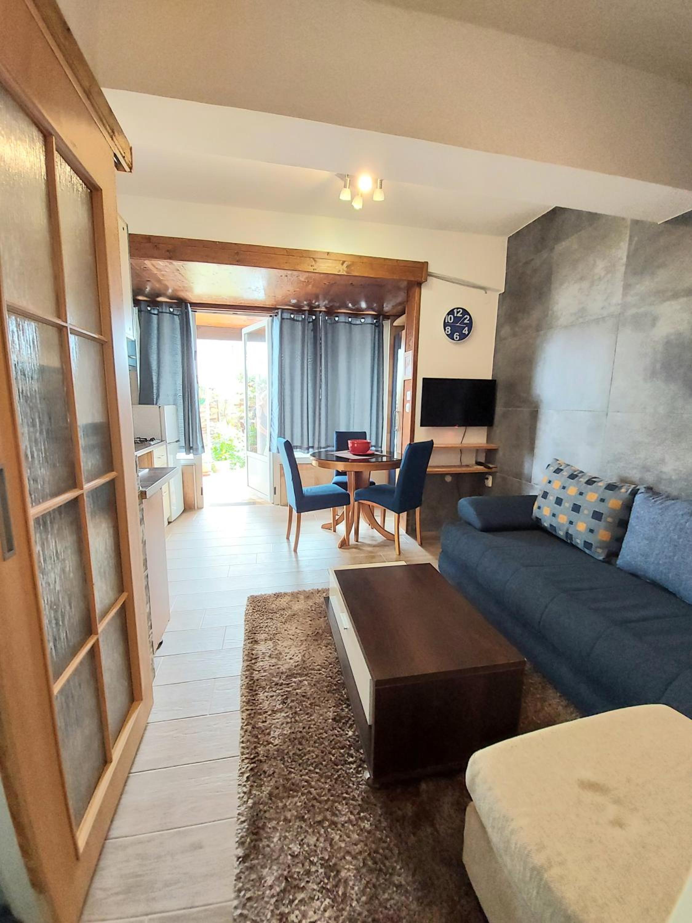 Apartments Markov