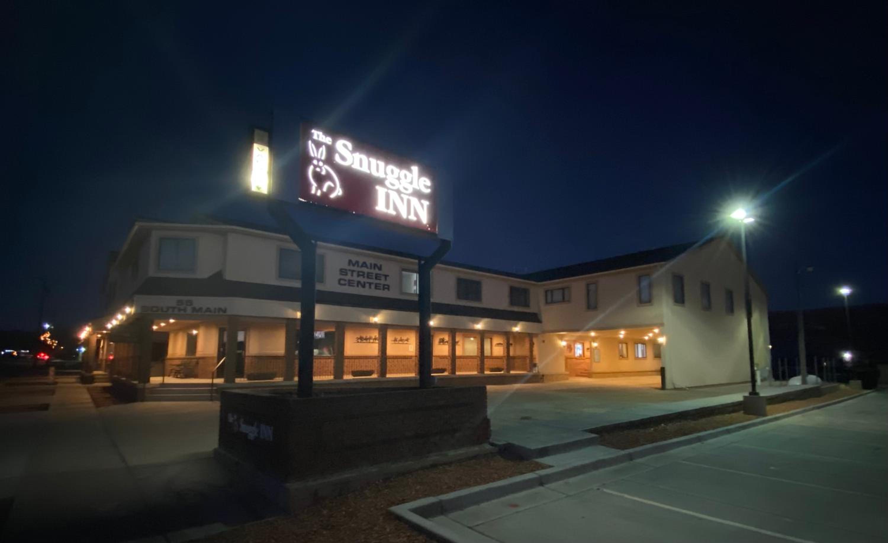 THE SNUGGLE INN