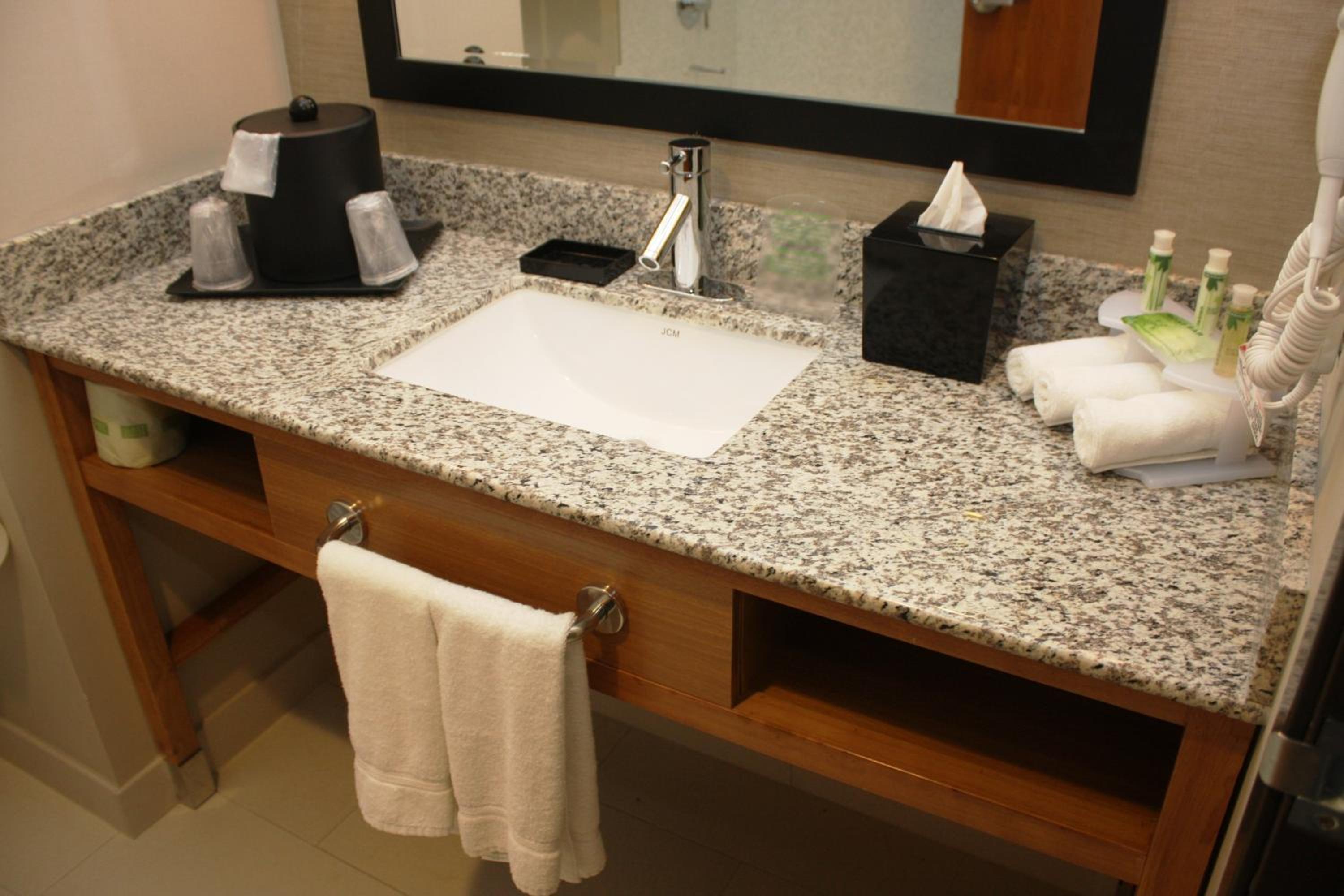 North Hollywood Vacations - Holiday Inn Express North Hollywood - Burbank Area, an IHG Hotel - Property Image 18