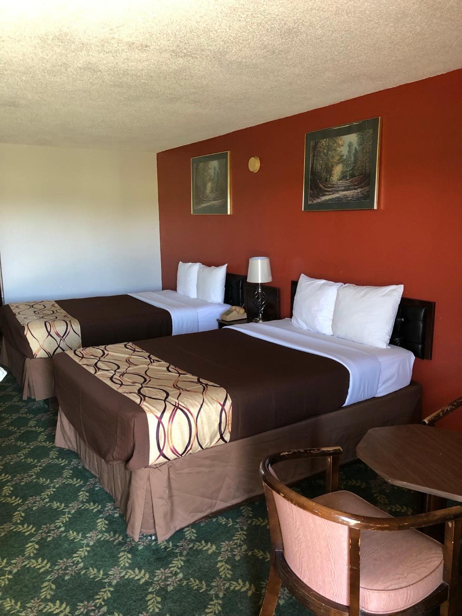 Budget Host Inn