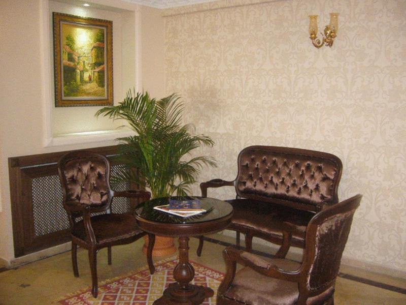 Lyon Hotel İstanbul - Image 7