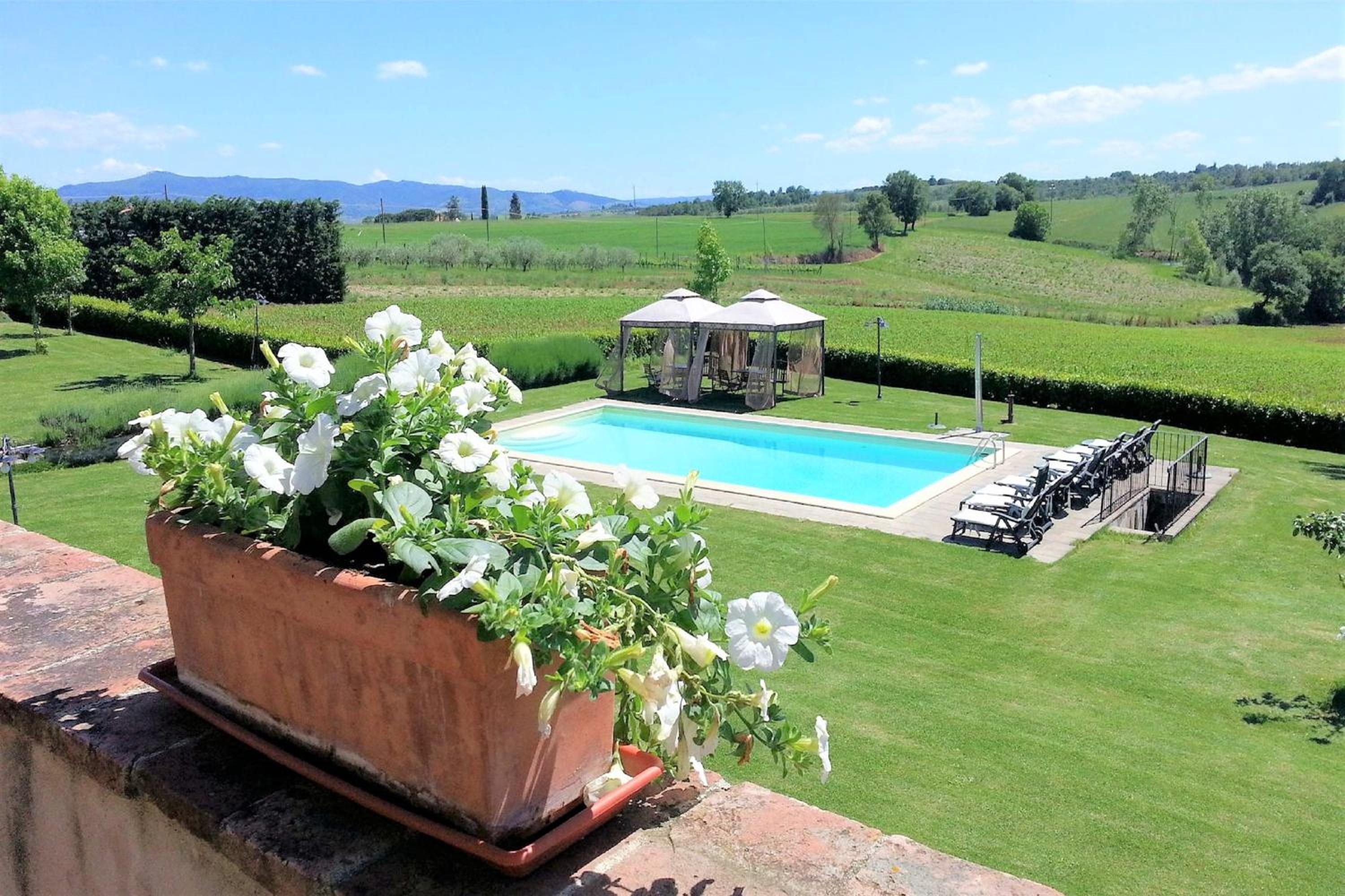 Villa Ranciano by Mmega view 4