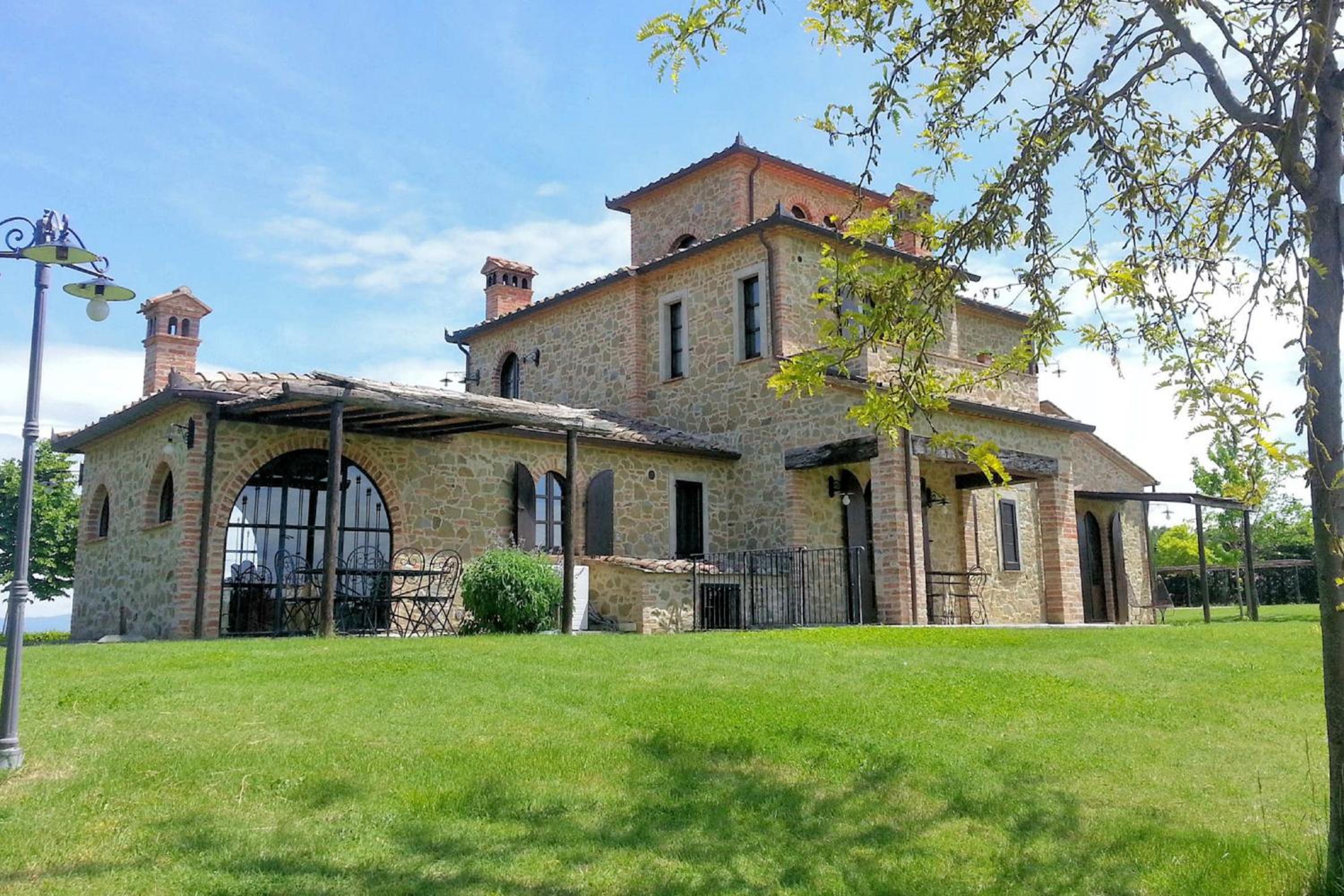 Villa Ranciano by Mmega view 2