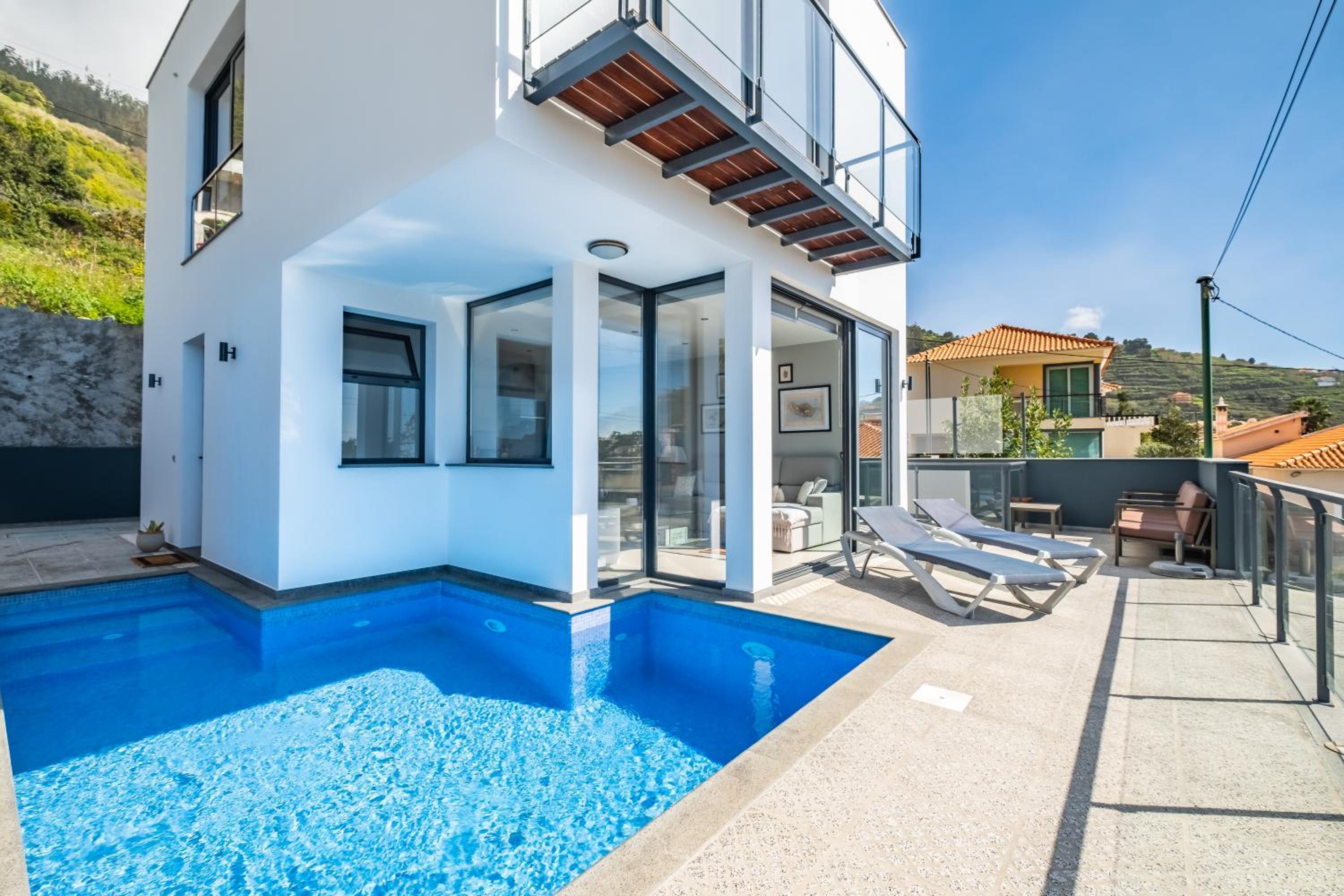 Hotel Hillside Villa - Image 1