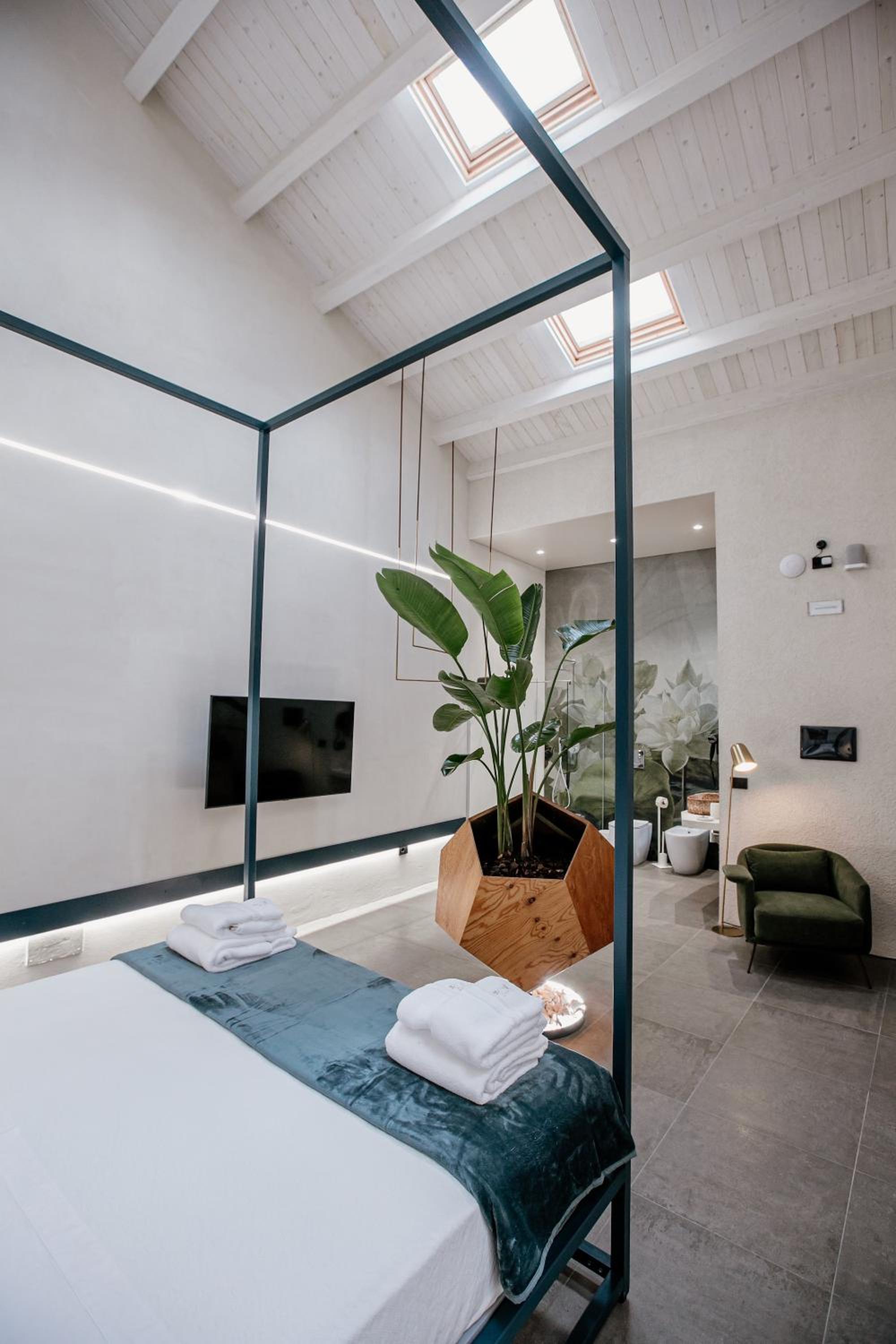 FICOPALA SUITES
