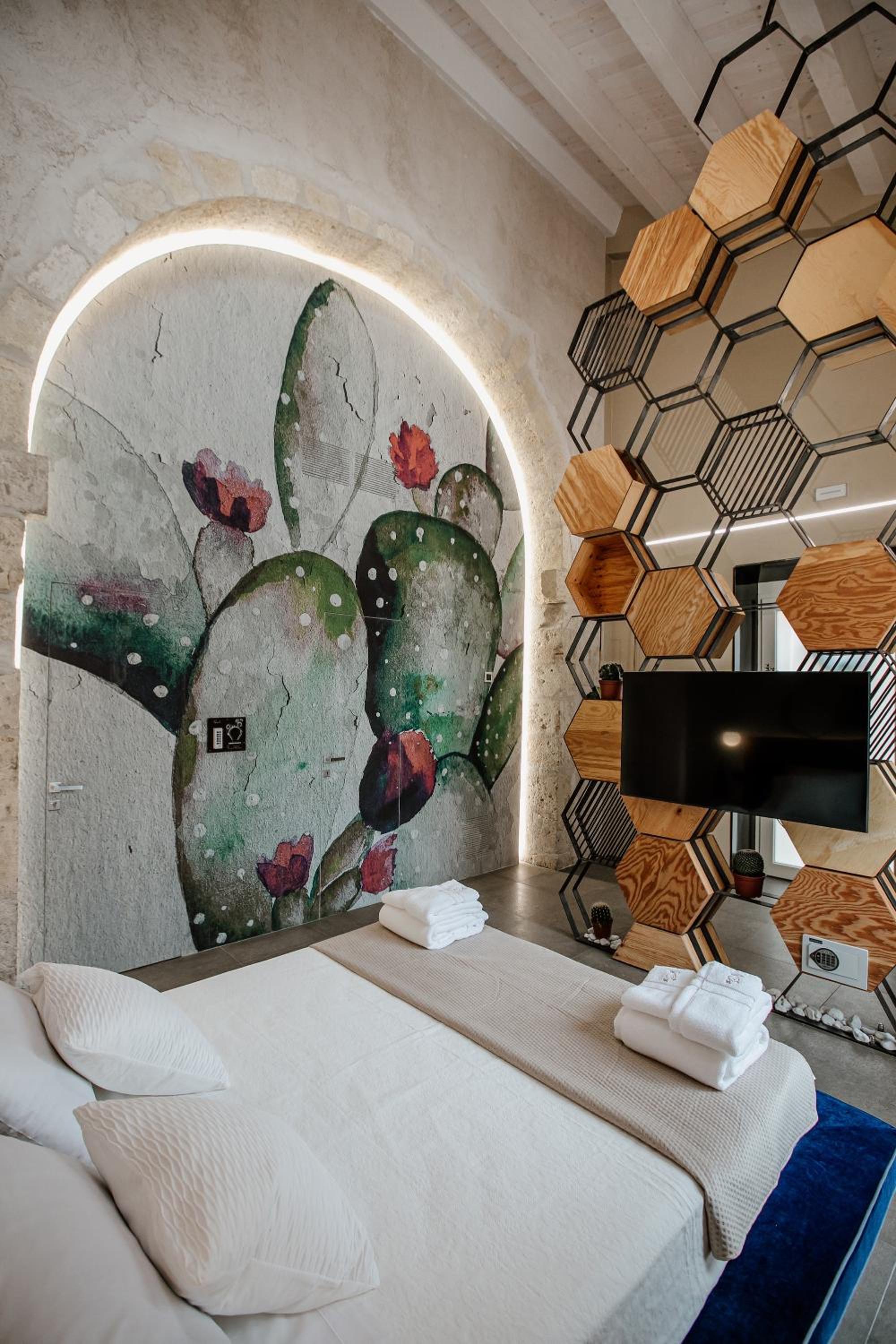 FICOPALA SUITES