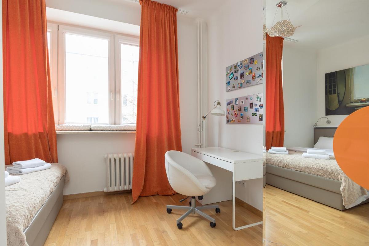 Orange Mirror Fantasious Apartament view 2