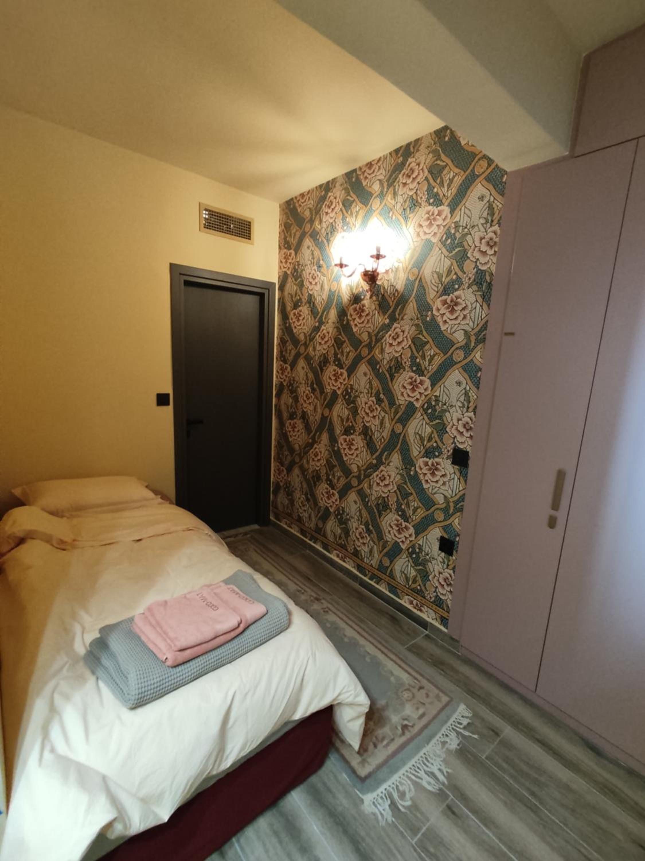 Sandy's Superior Suite photo 5