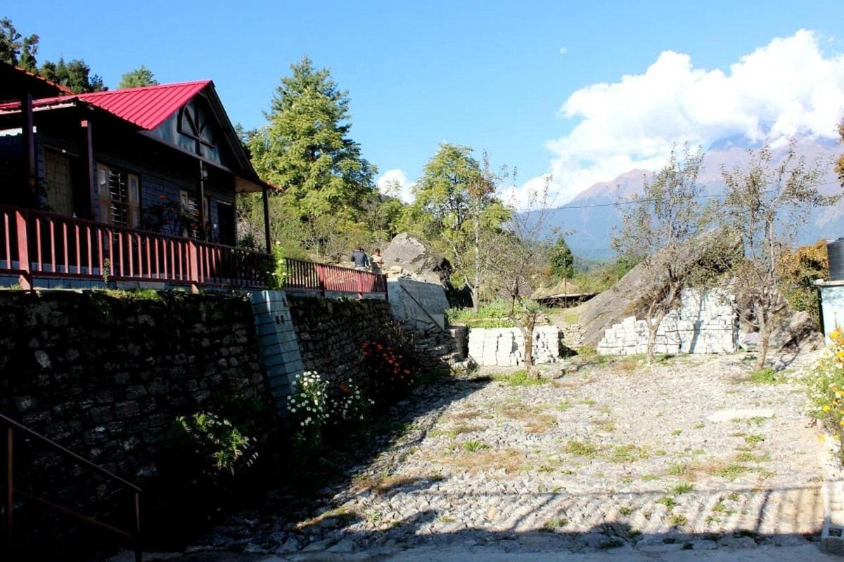 Nandan Kanan Auli Resort view 2