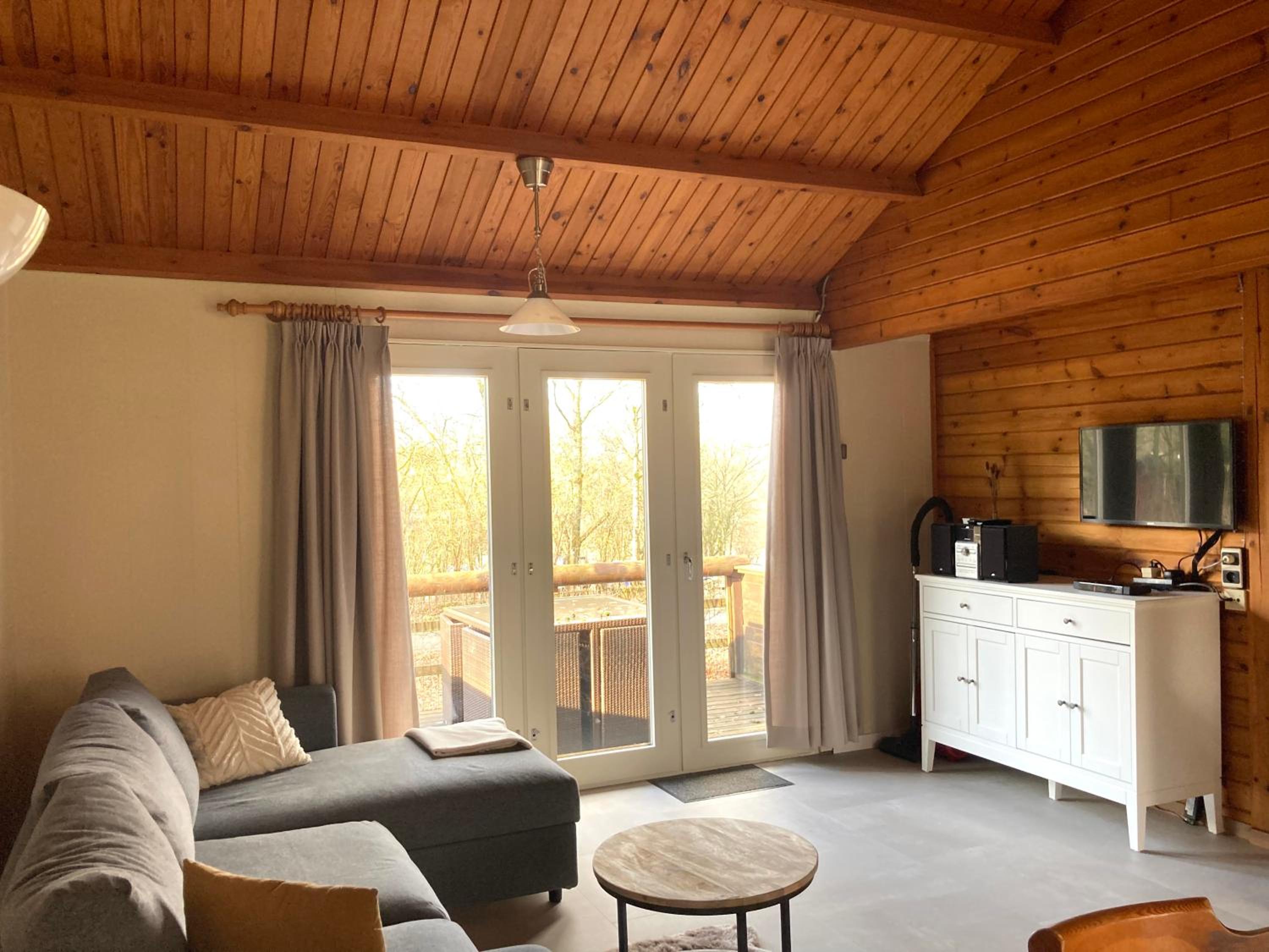 Familie Meys Chalets - Chalet 249 - La Boverie view 4