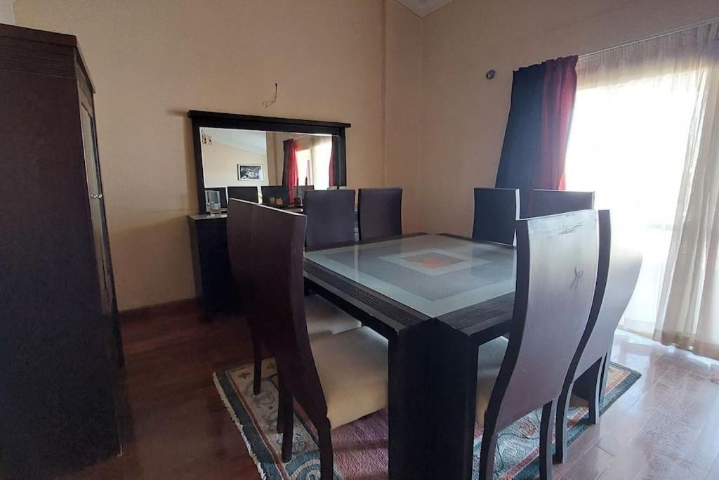 Spacious cheerful apartment
