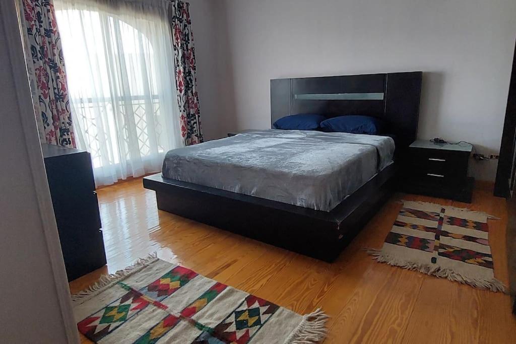 Spacious cheerful apartment