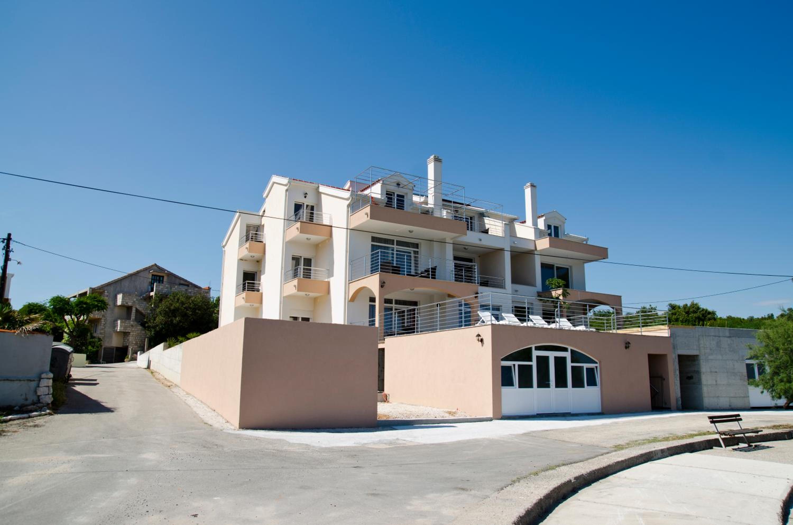 Apartments Deak