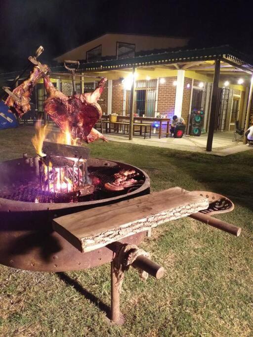 Casa de Campo, con Pileta y Asador Criollo!! - 