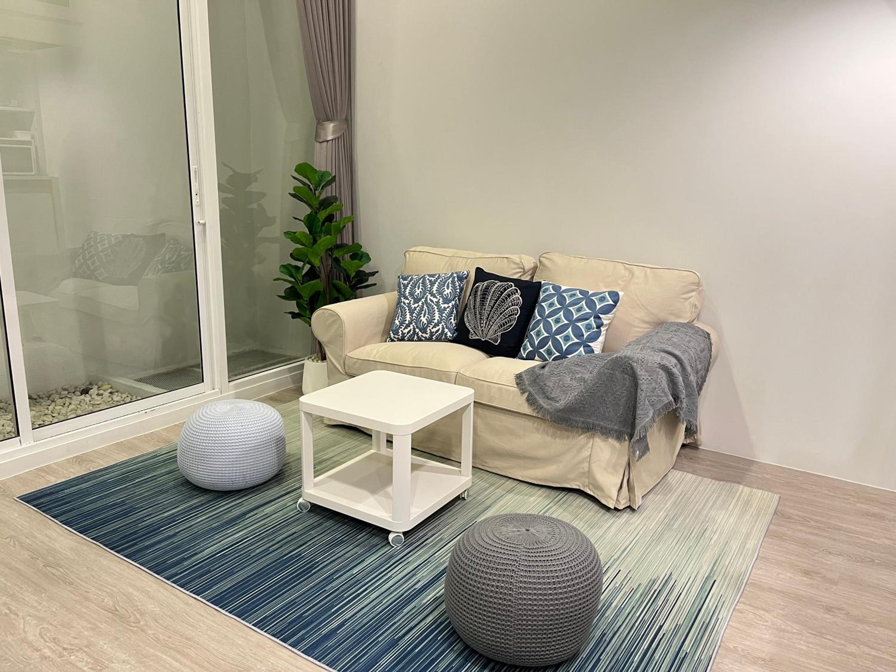 Ease Me Residence