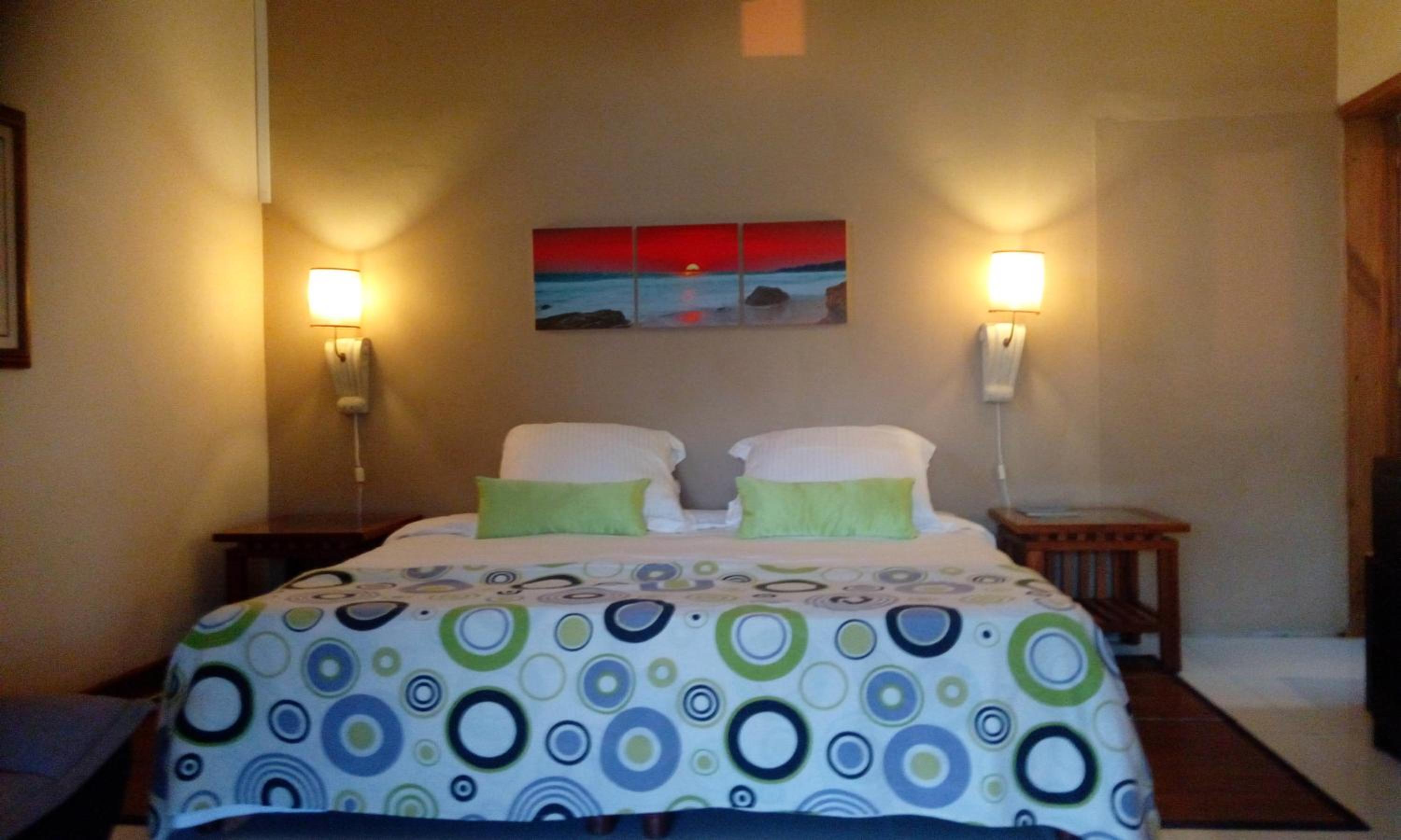 Le Colonial Cocoon apartment