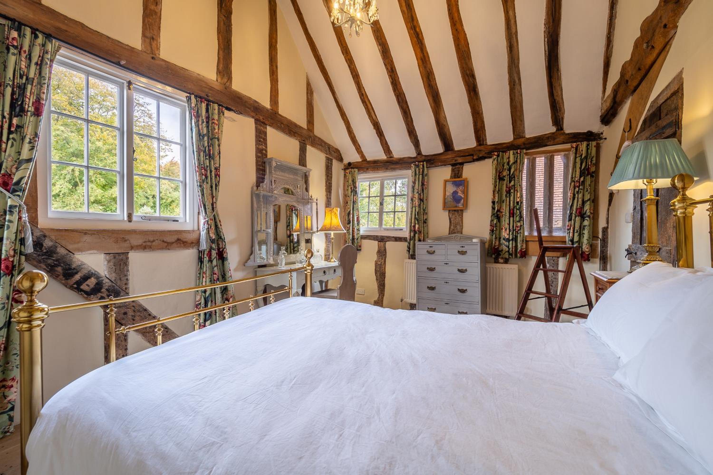 Extraordinary 15th Century timber framed cottage in famous Medieval village - The Tryst view 5