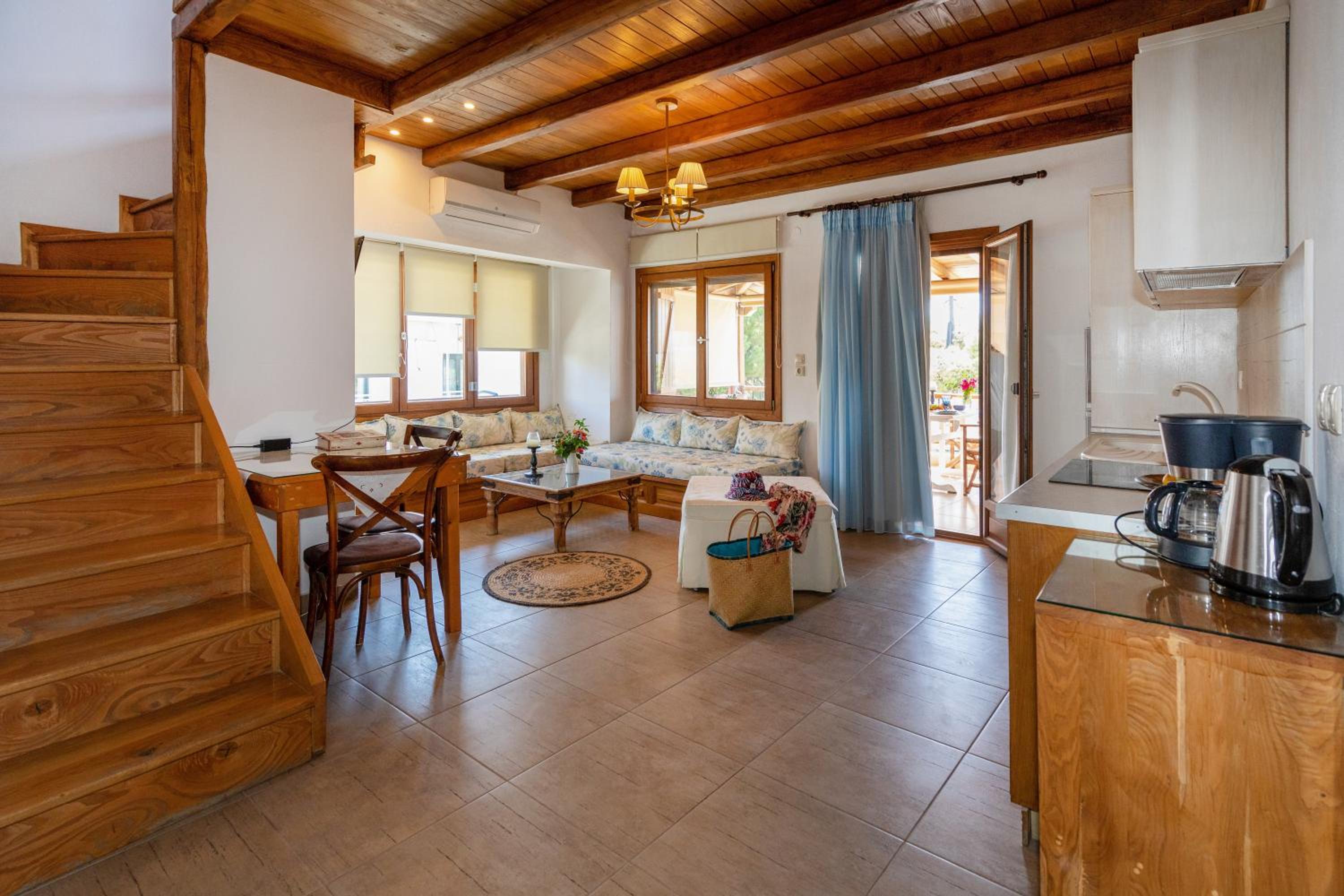 Traditional Arsanas Apartments