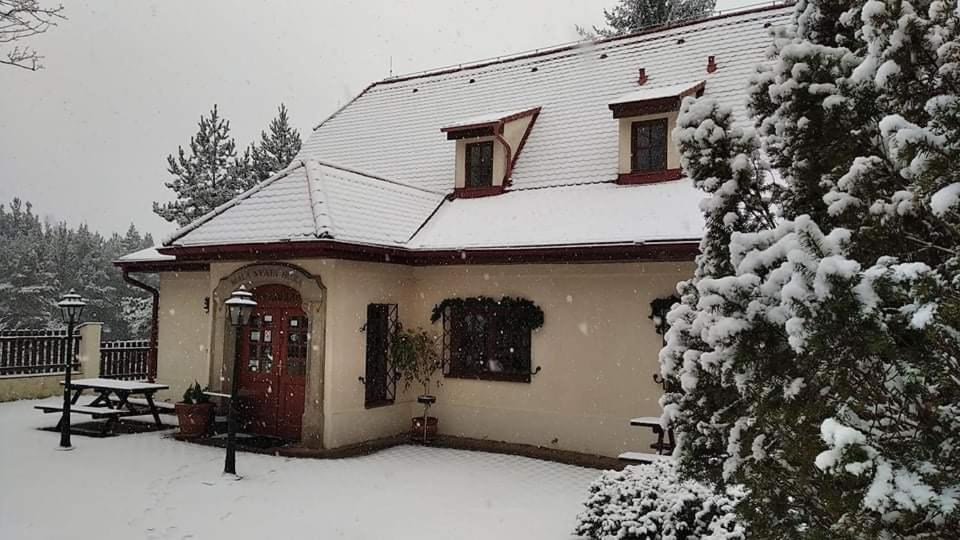 Malá Svatá Hora - penzion & restaurace