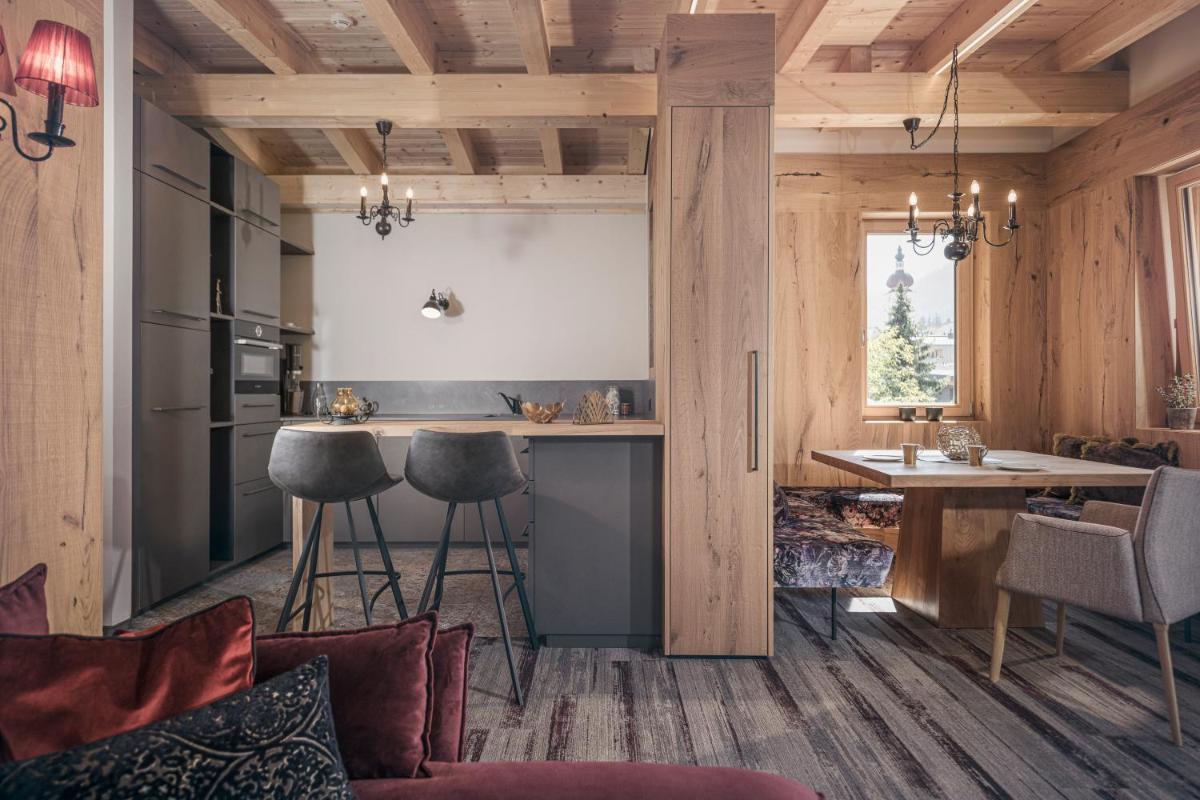 Appartement Zillertal Klee mit Restaurant KleemenTine view 5