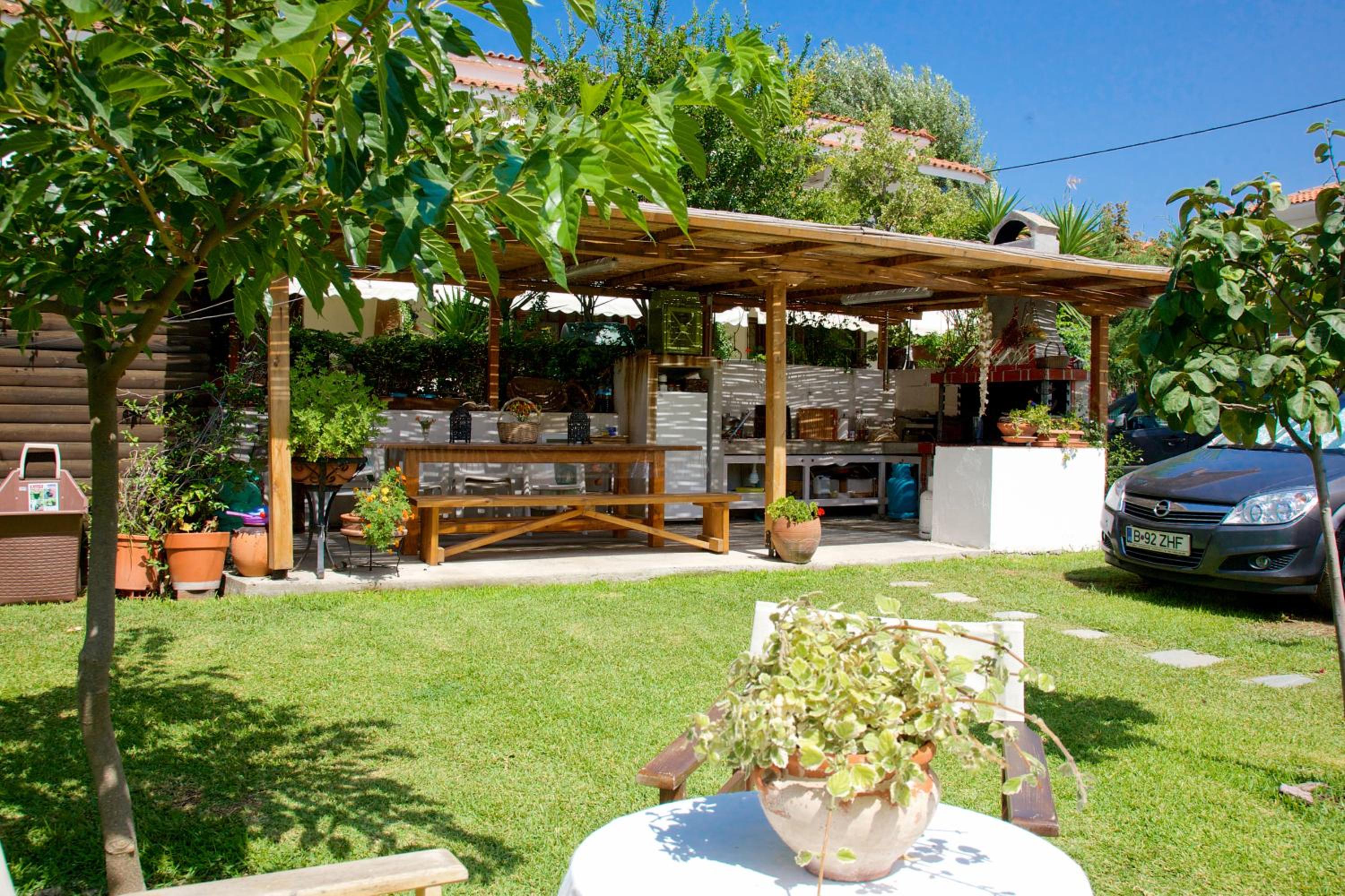 Traditional Arsanas Apartments