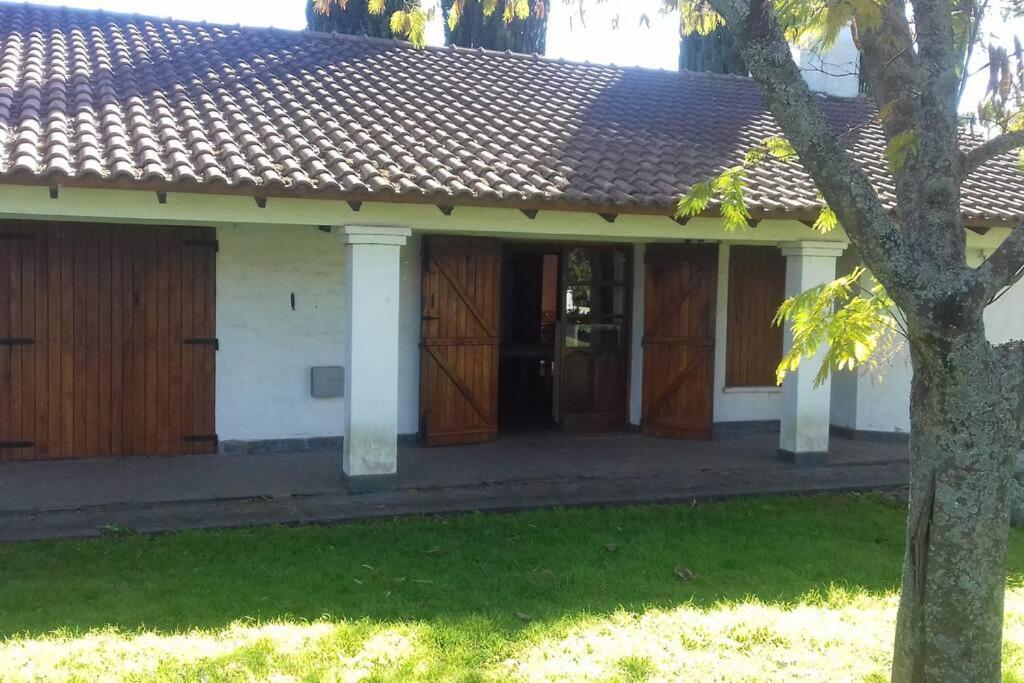 Casa y amplio parque
