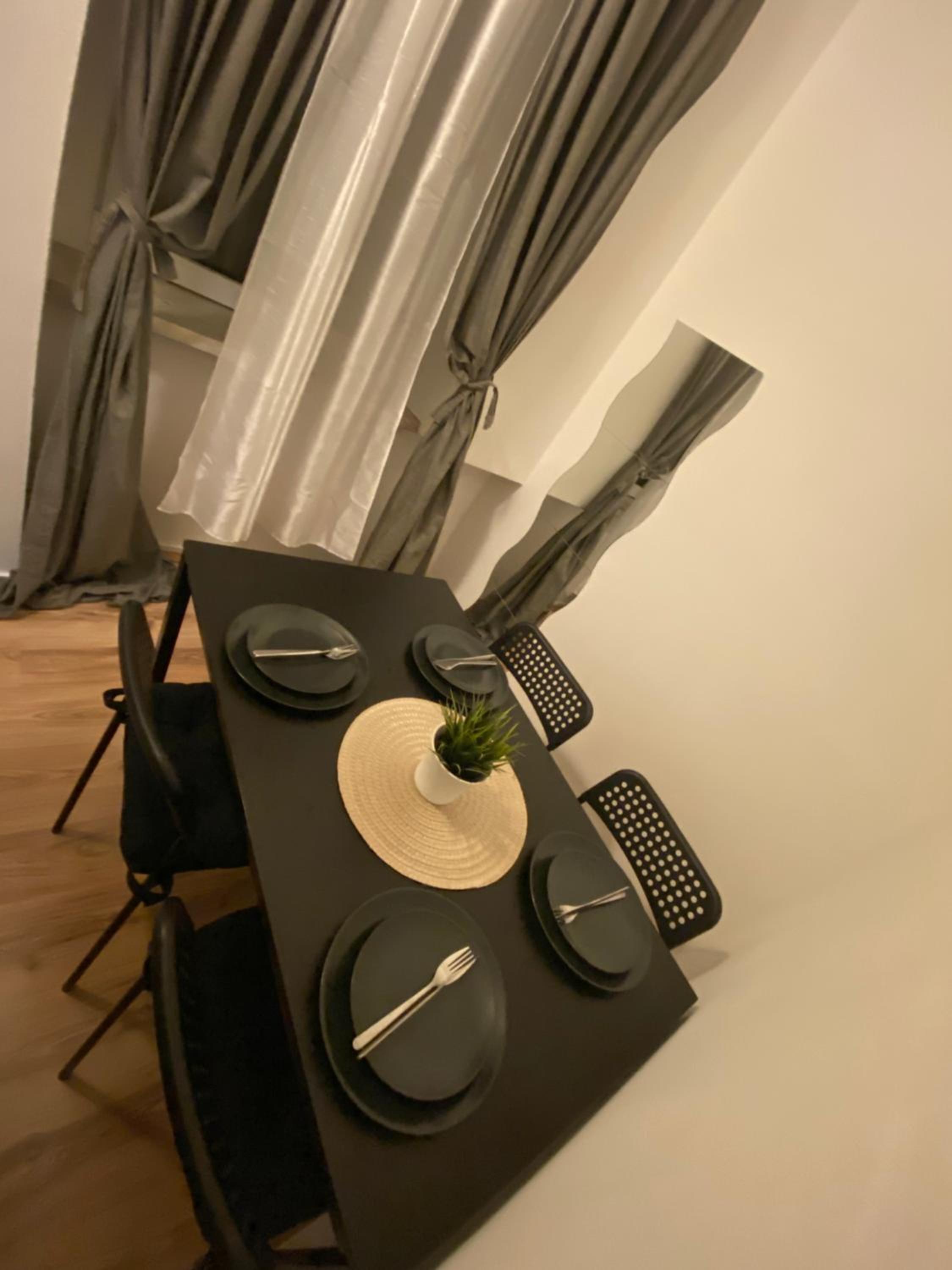 Rover Apartment