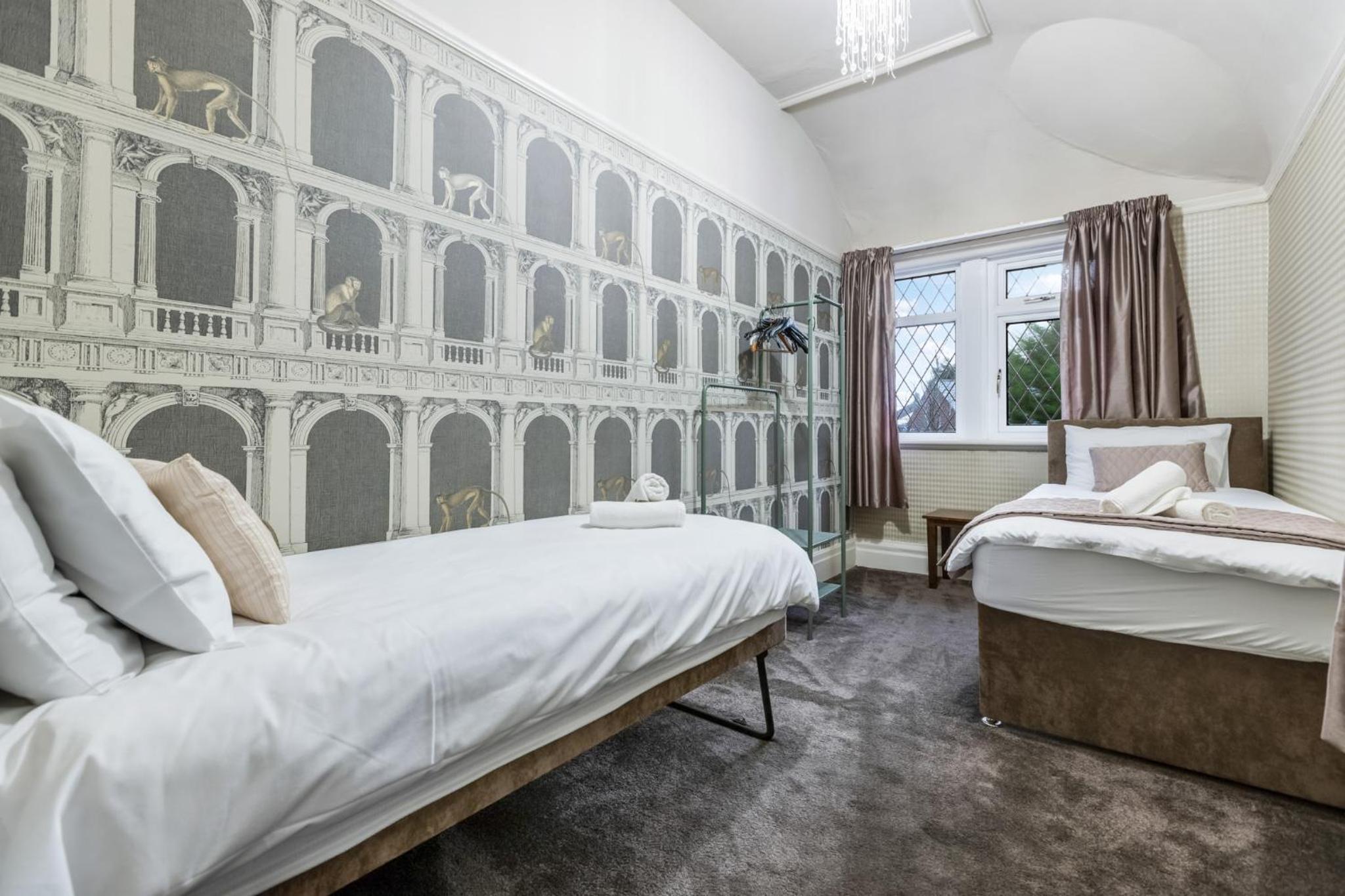 Blackpool Abode - Southlands view 5