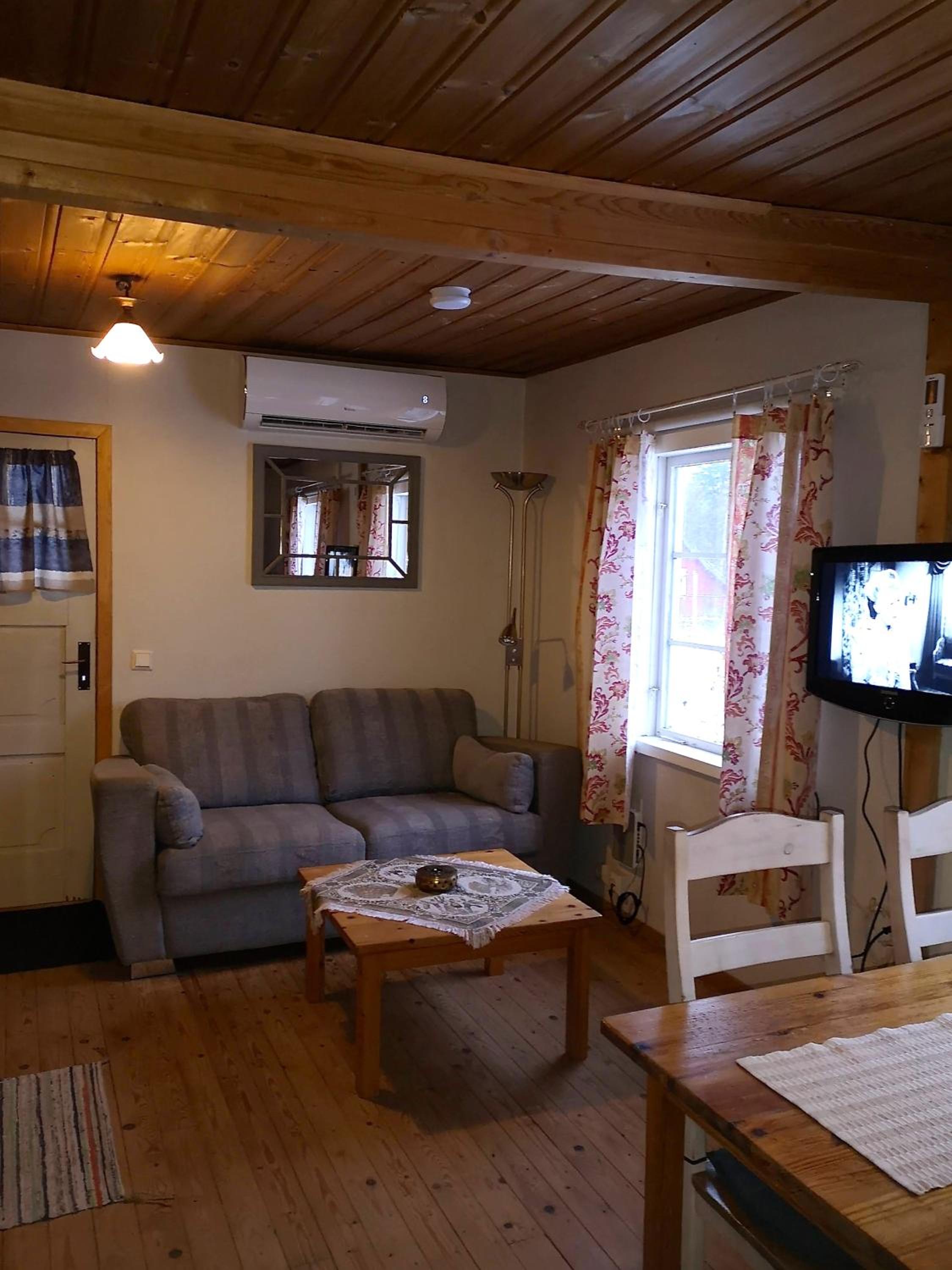 Viken - Cottage by Dalslands Canal view 4