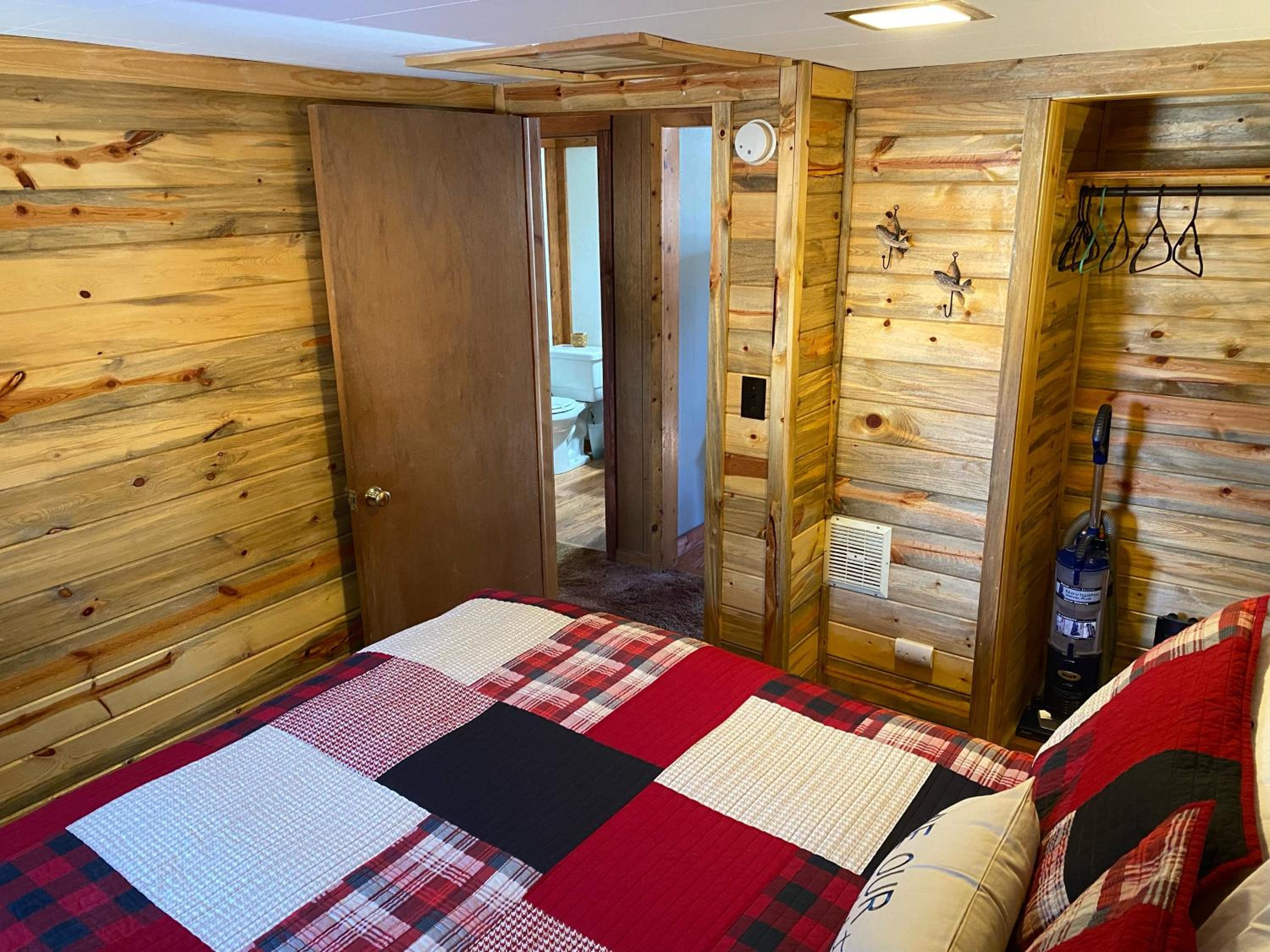 Marr's Mountain Cabins view 4