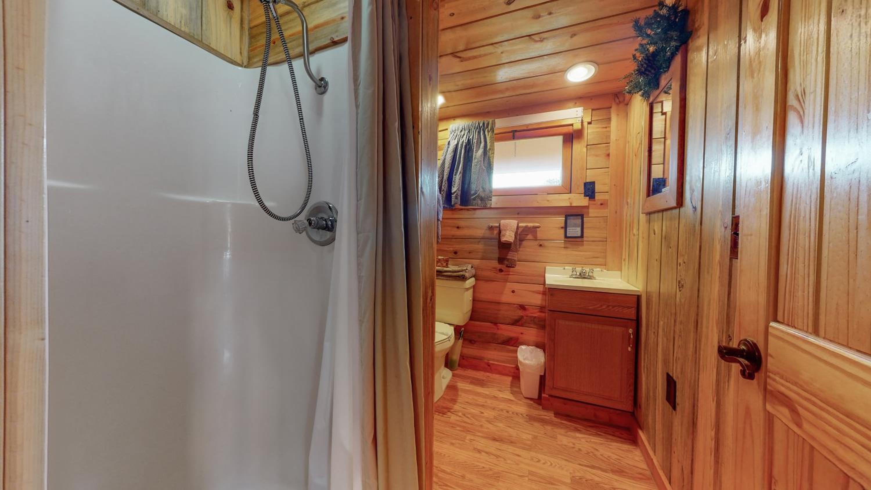 Marr's Mountain Cabins view 5