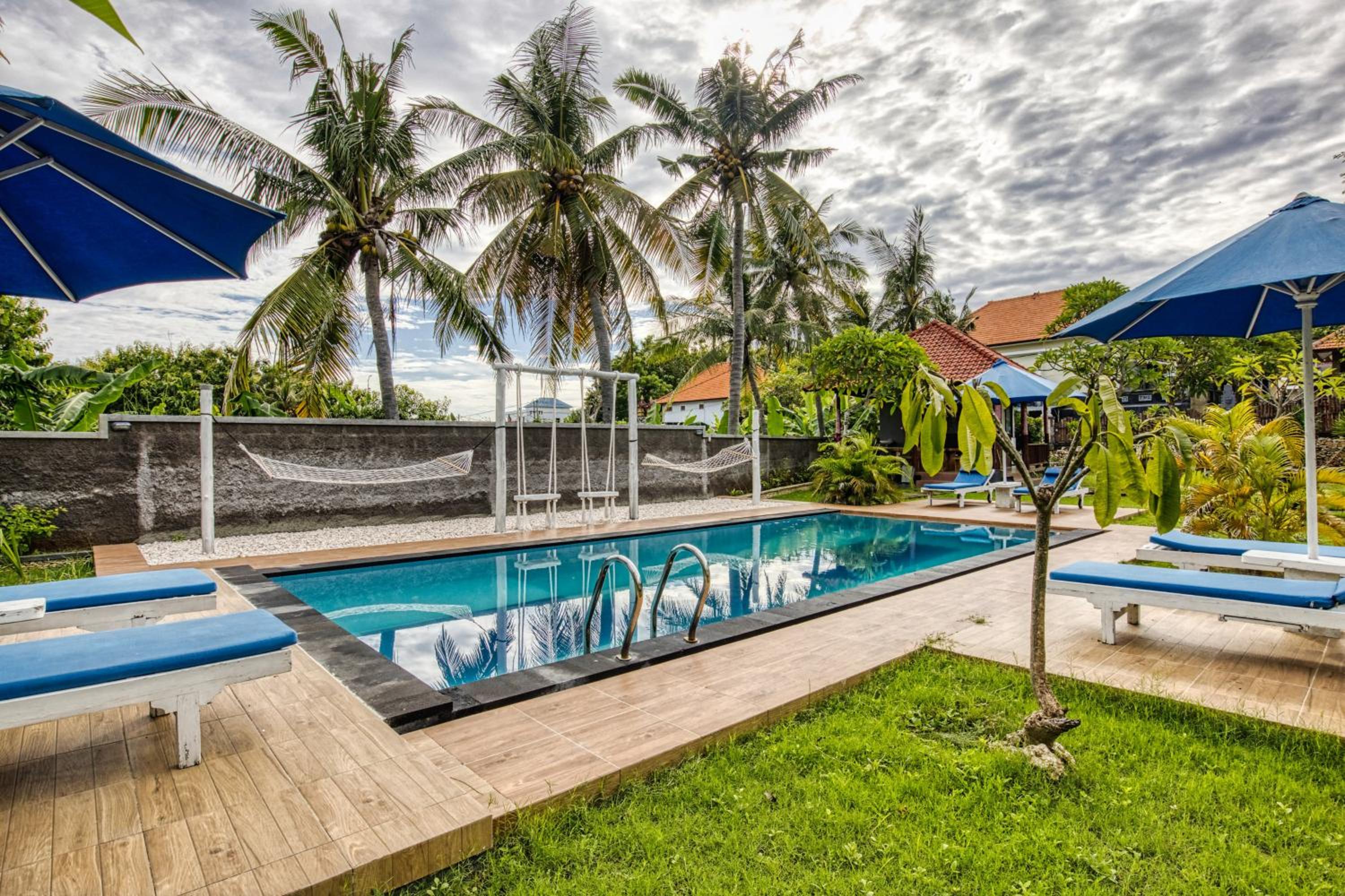 Megaland Bungalow view 5