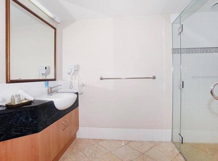 Beach apartment with all the facilities you need - Landmark Resort view 3
