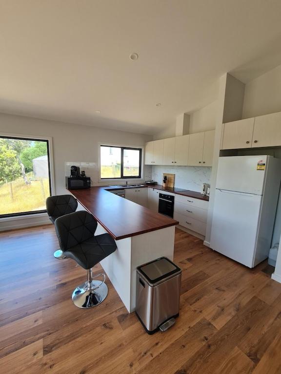 PIECE OF PARADISE, huge 4 bedroom haven