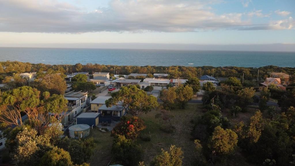 PIECE OF PARADISE, huge 4 bedroom haven