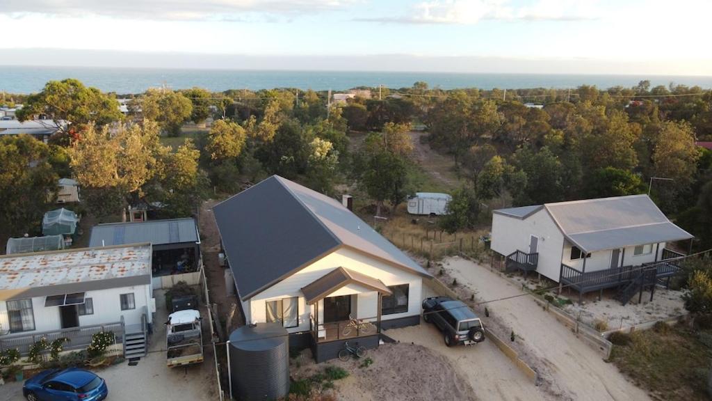PIECE OF PARADISE, huge 4 bedroom haven