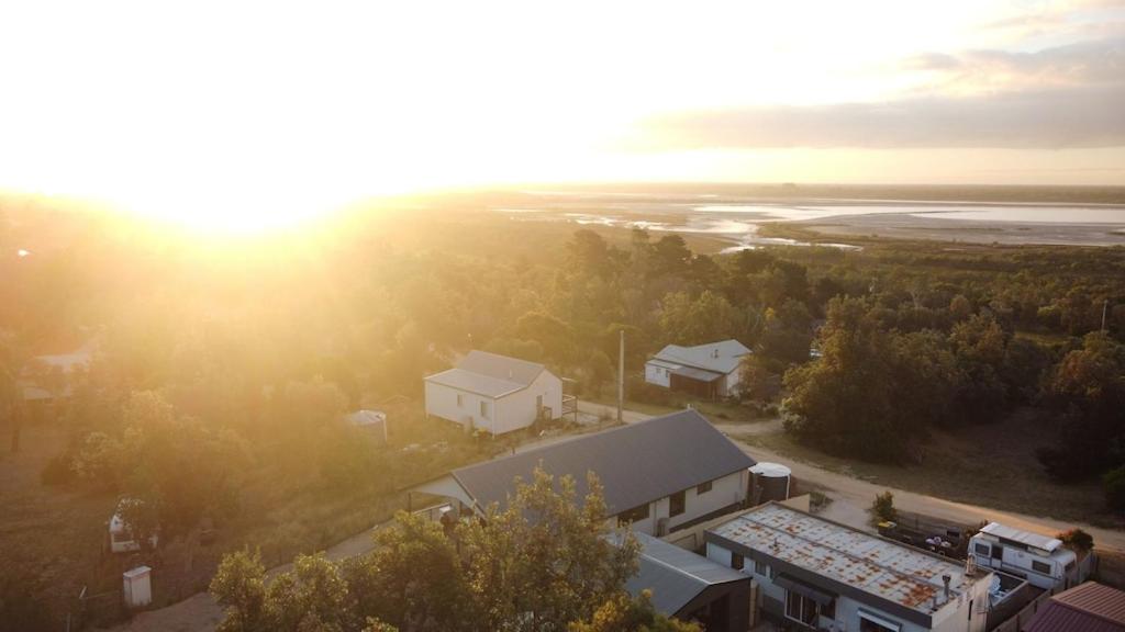 PIECE OF PARADISE, huge 4 bedroom haven
