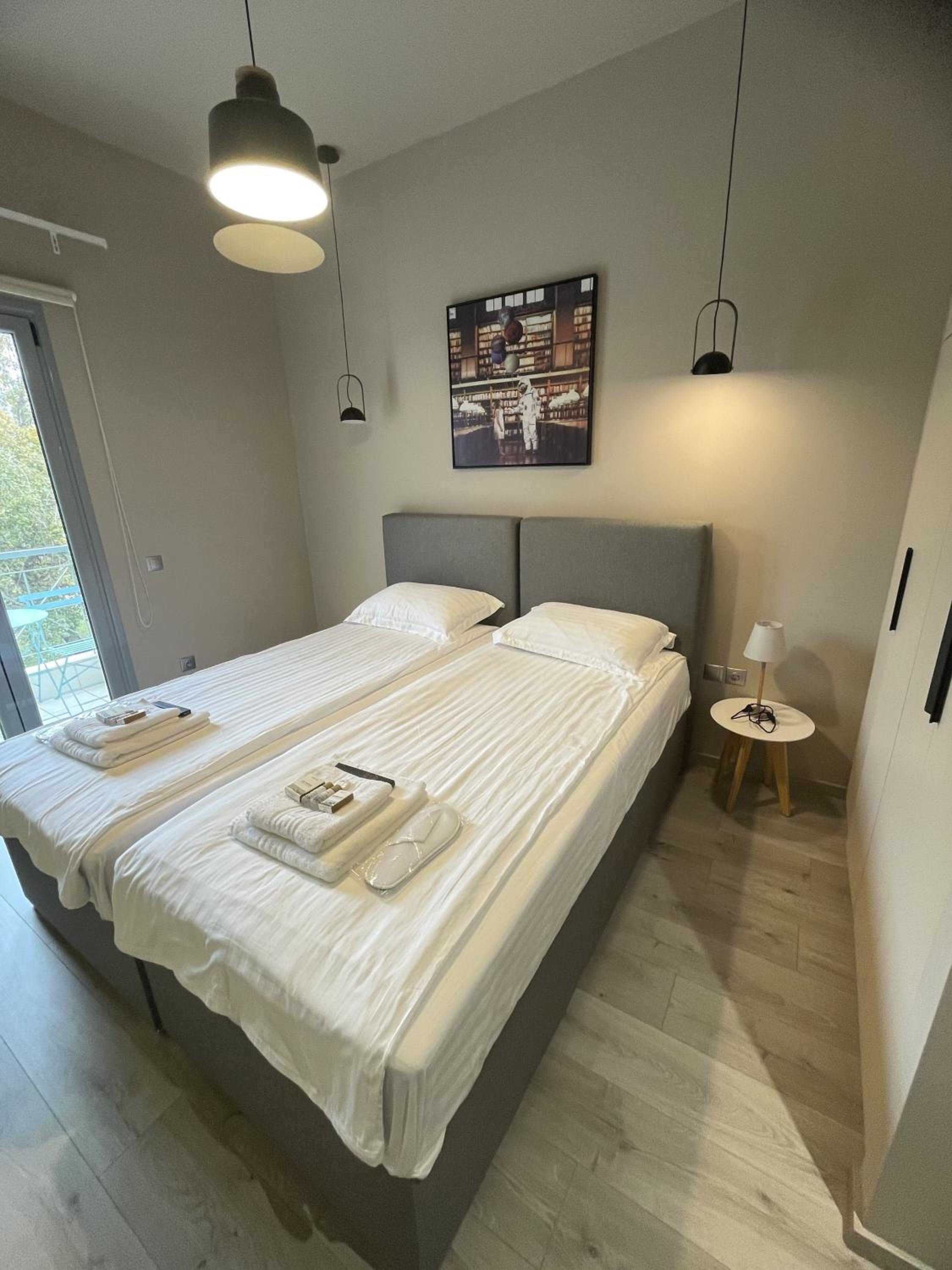WUKELA APARTMENTS