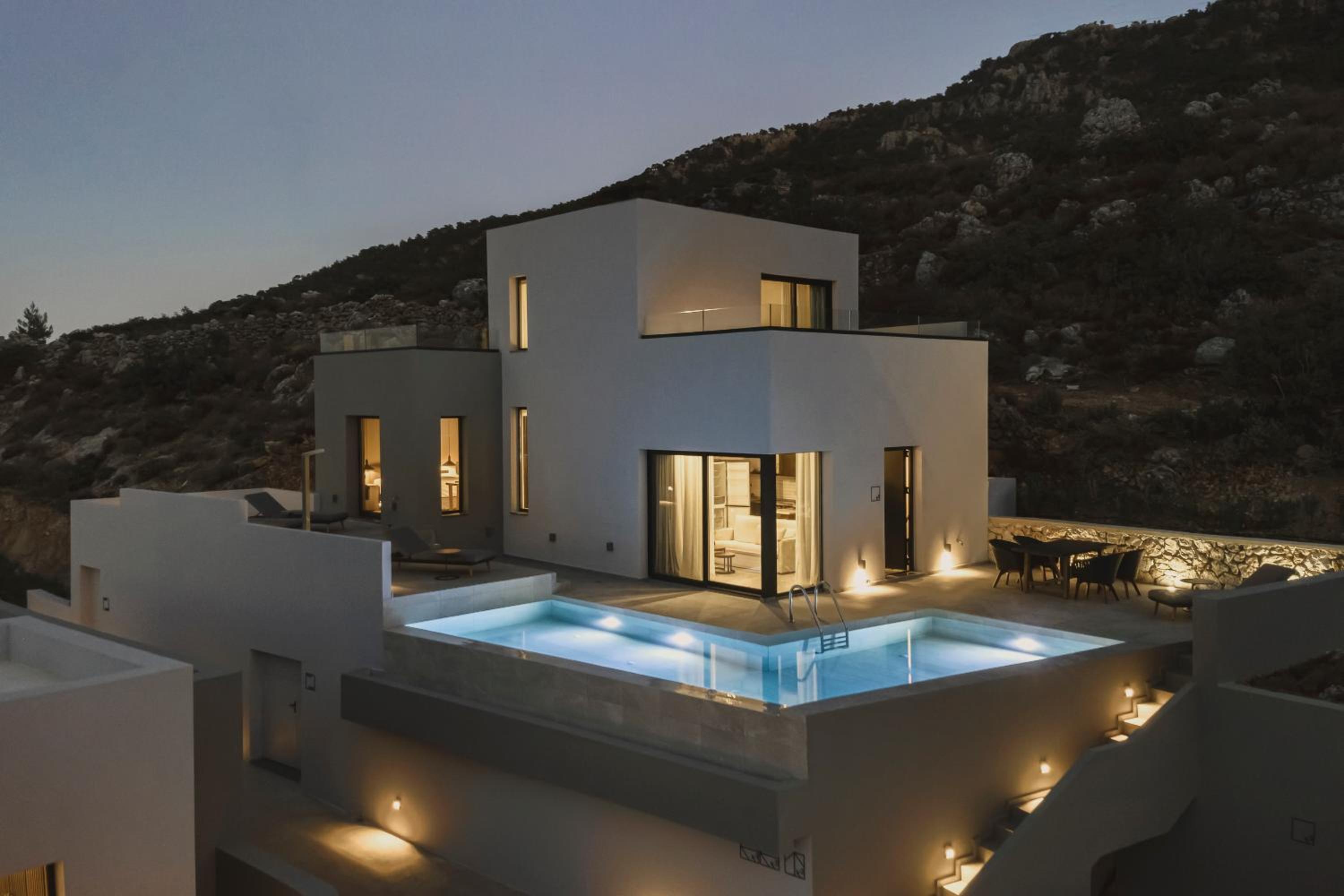 Aposperia Memorable Living