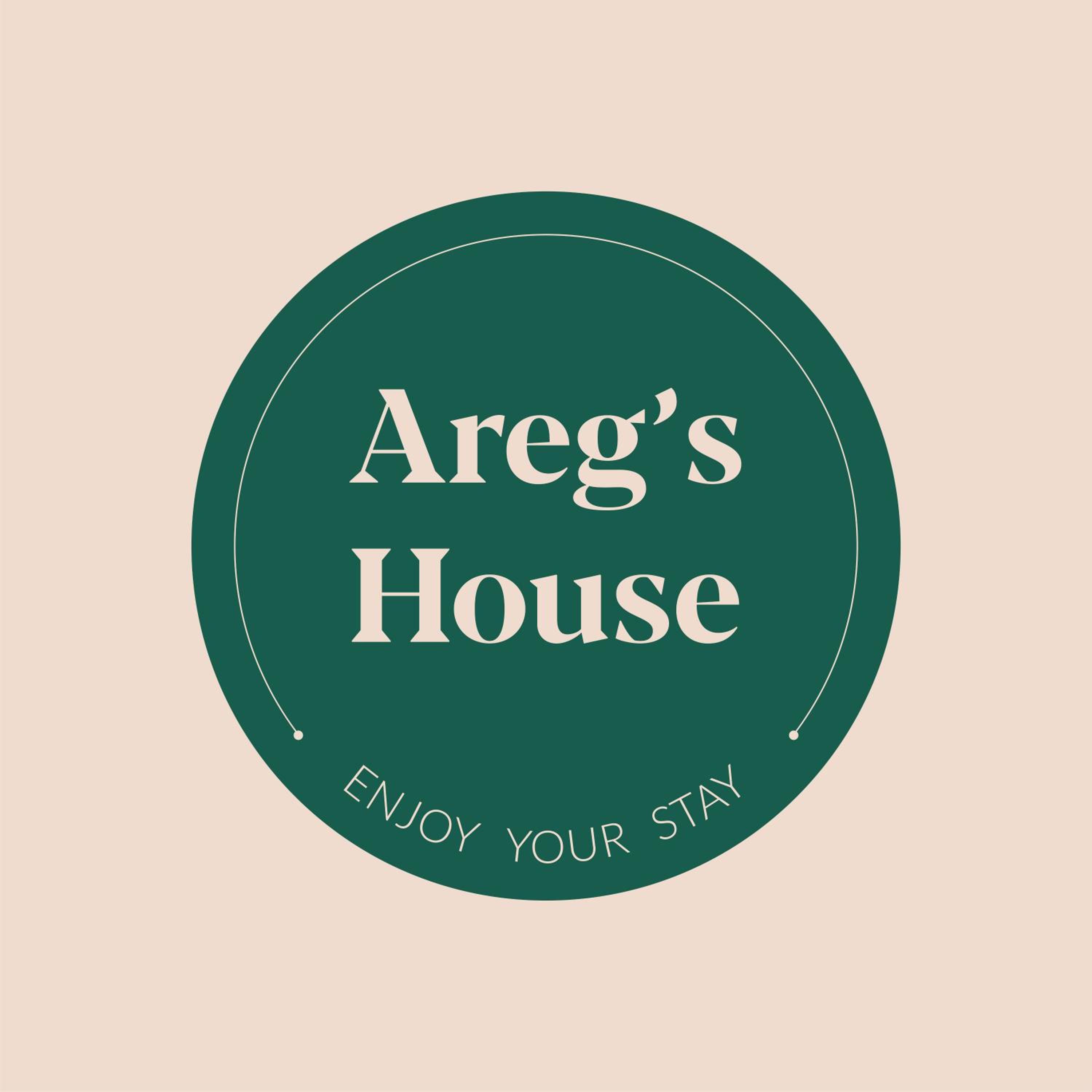 Areg's house, warm apartment in Kechi house