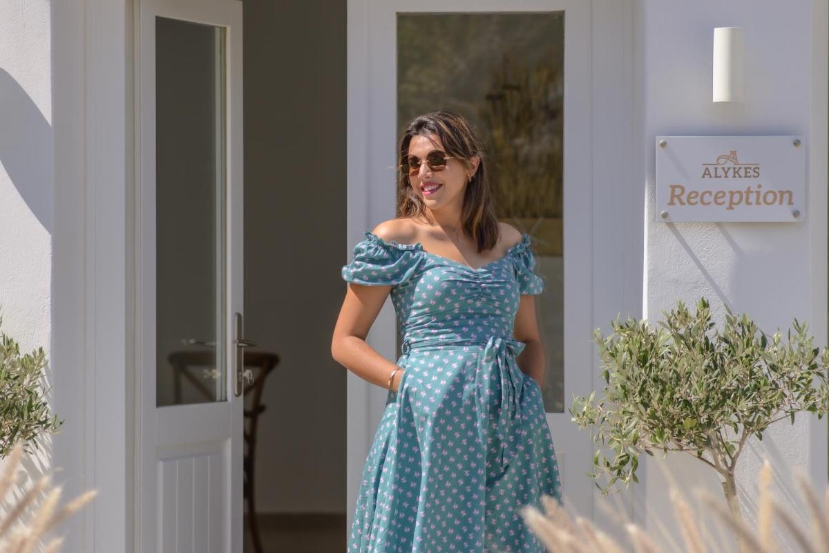 Alykes Studios & Suites
