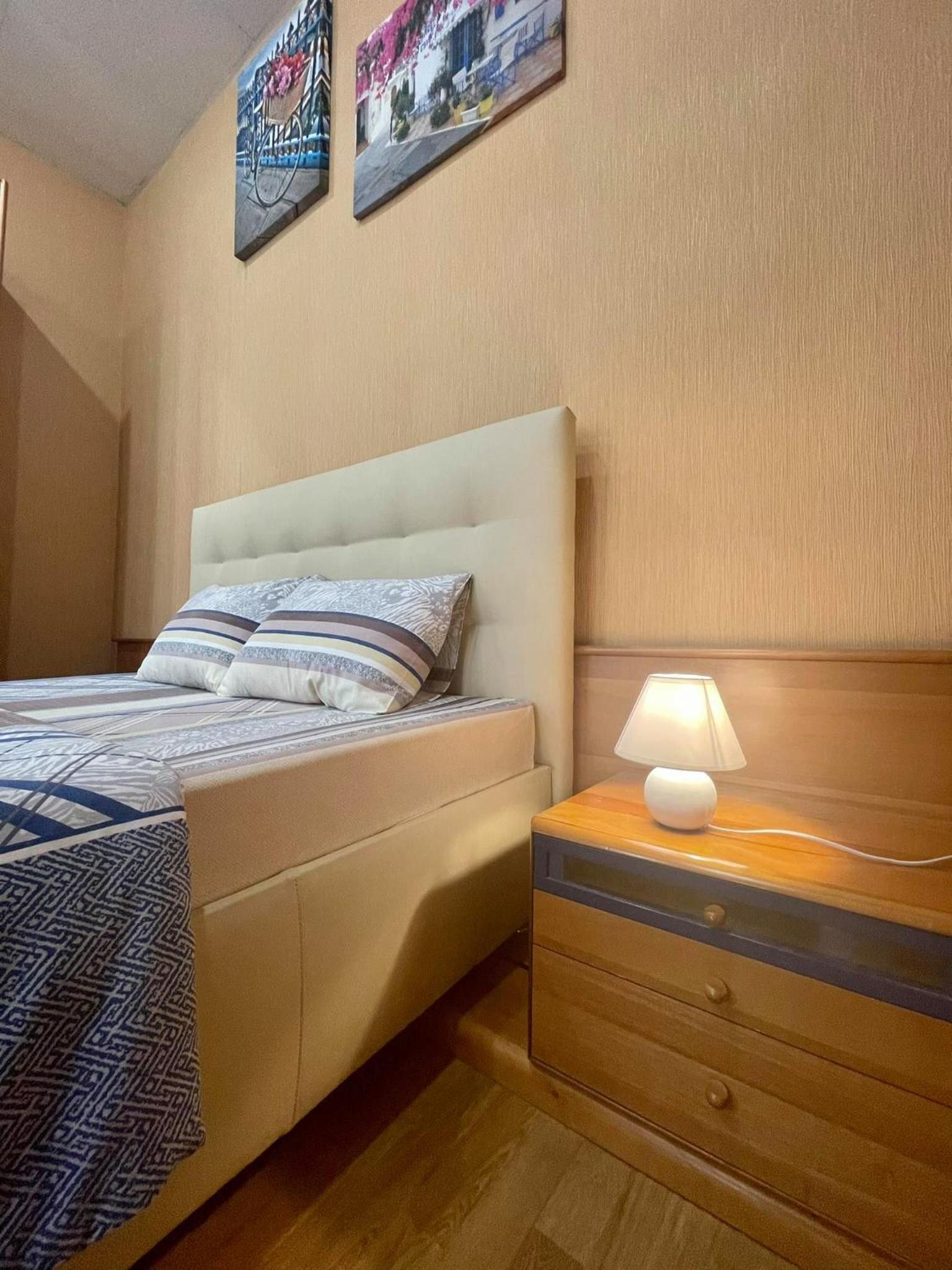 One bedroom right near metro Olympiyska view 2
