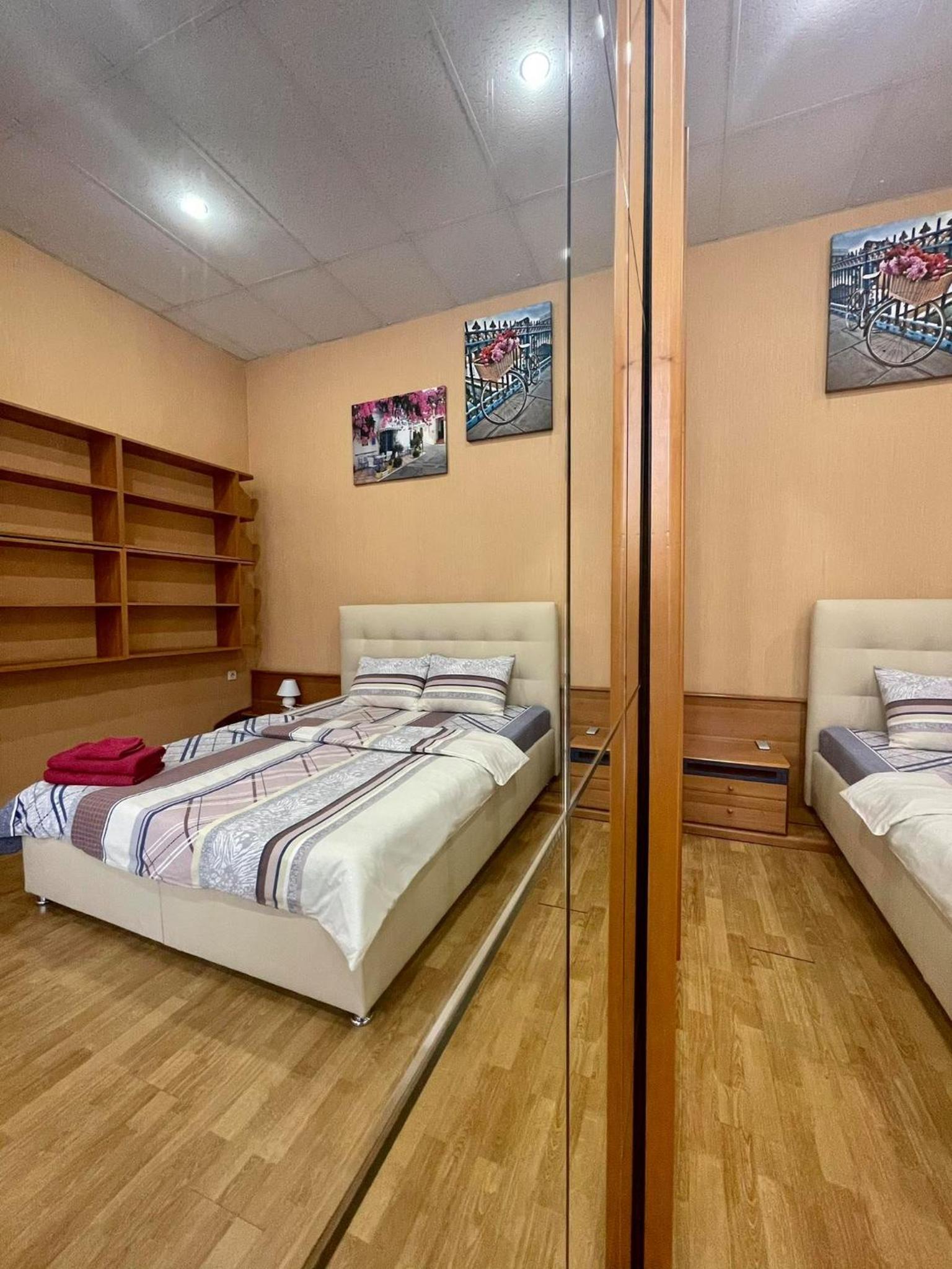 One bedroom right near metro Olympiyska view 5
