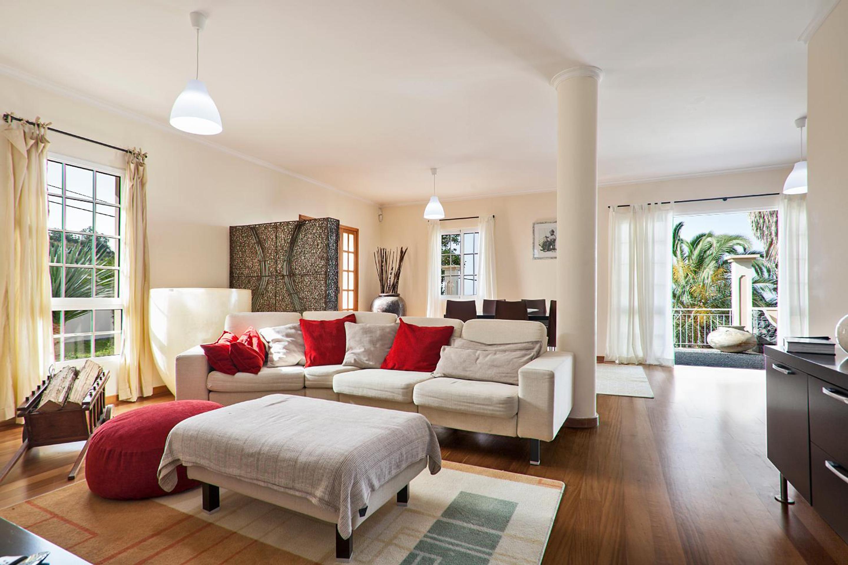 Casa das Neves - By Wehost view 3