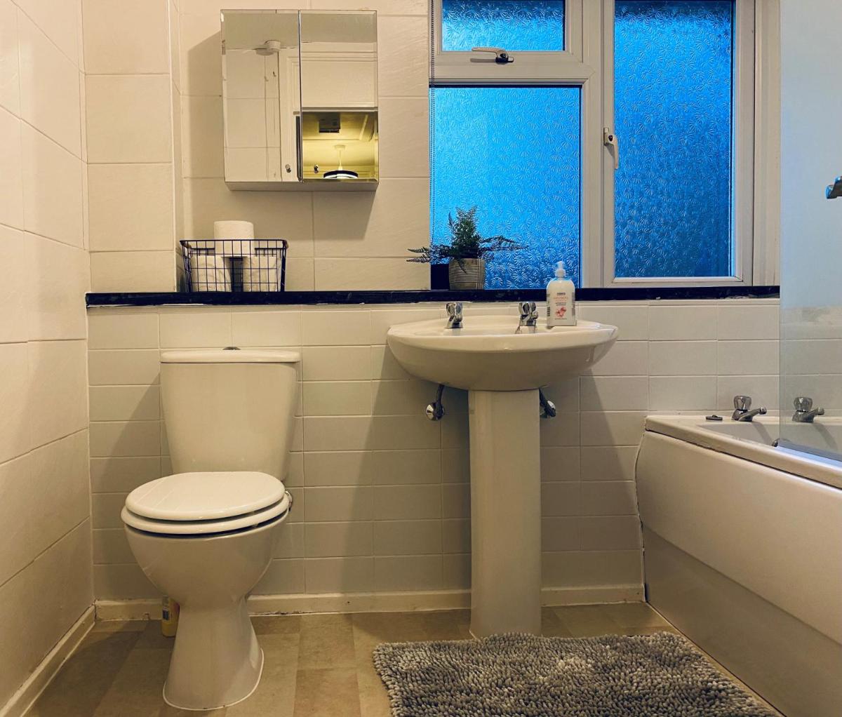 Farnham Vacations - Farnham 3 Bed House - Property Image 8