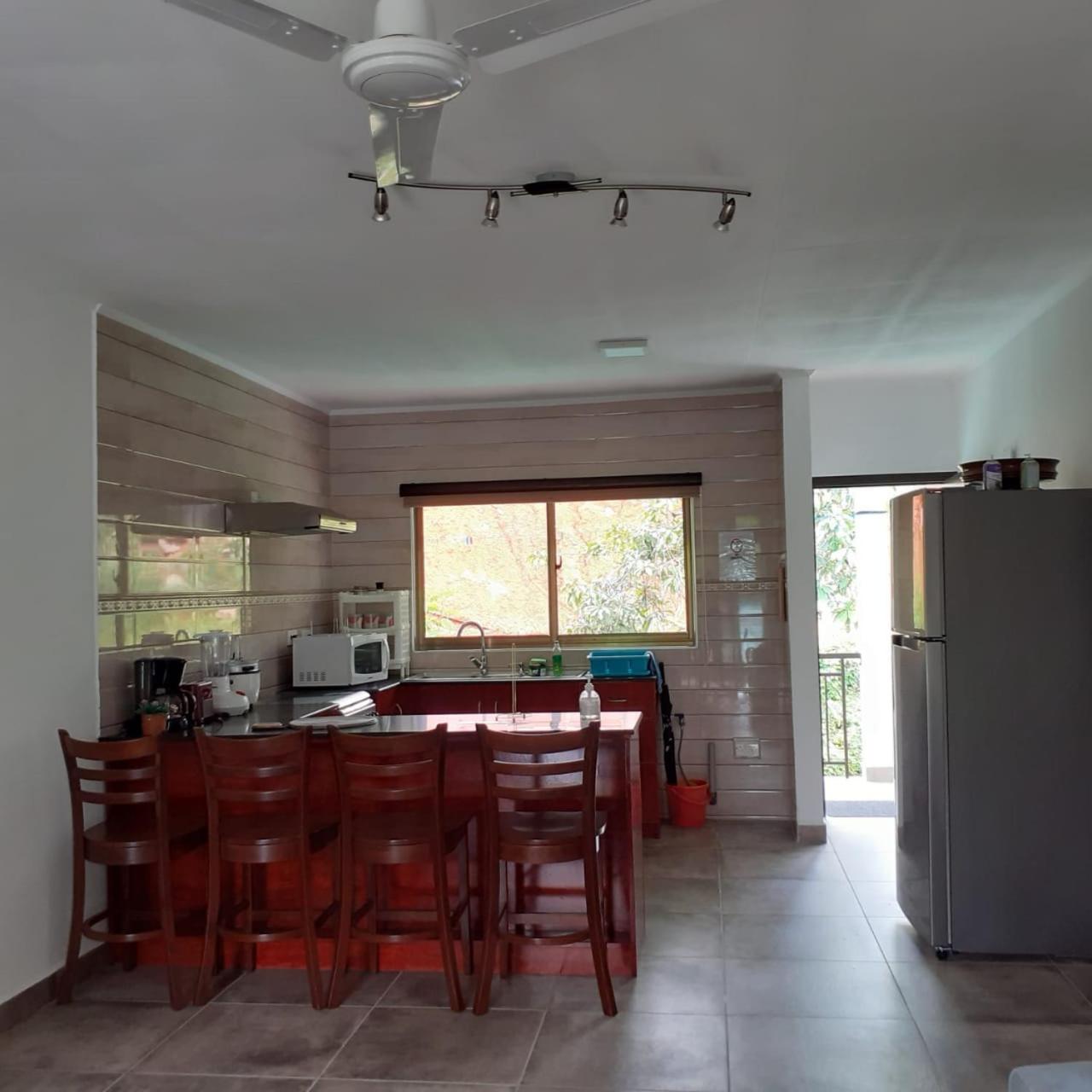 Mount Simpson 2-Beds Sleeps 4 5 mins to Beach photo 5